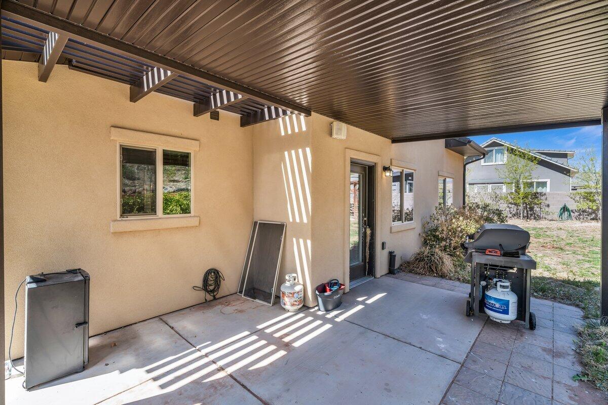 CHATEAUS AT RIVERWOOD ESTATES - Residential