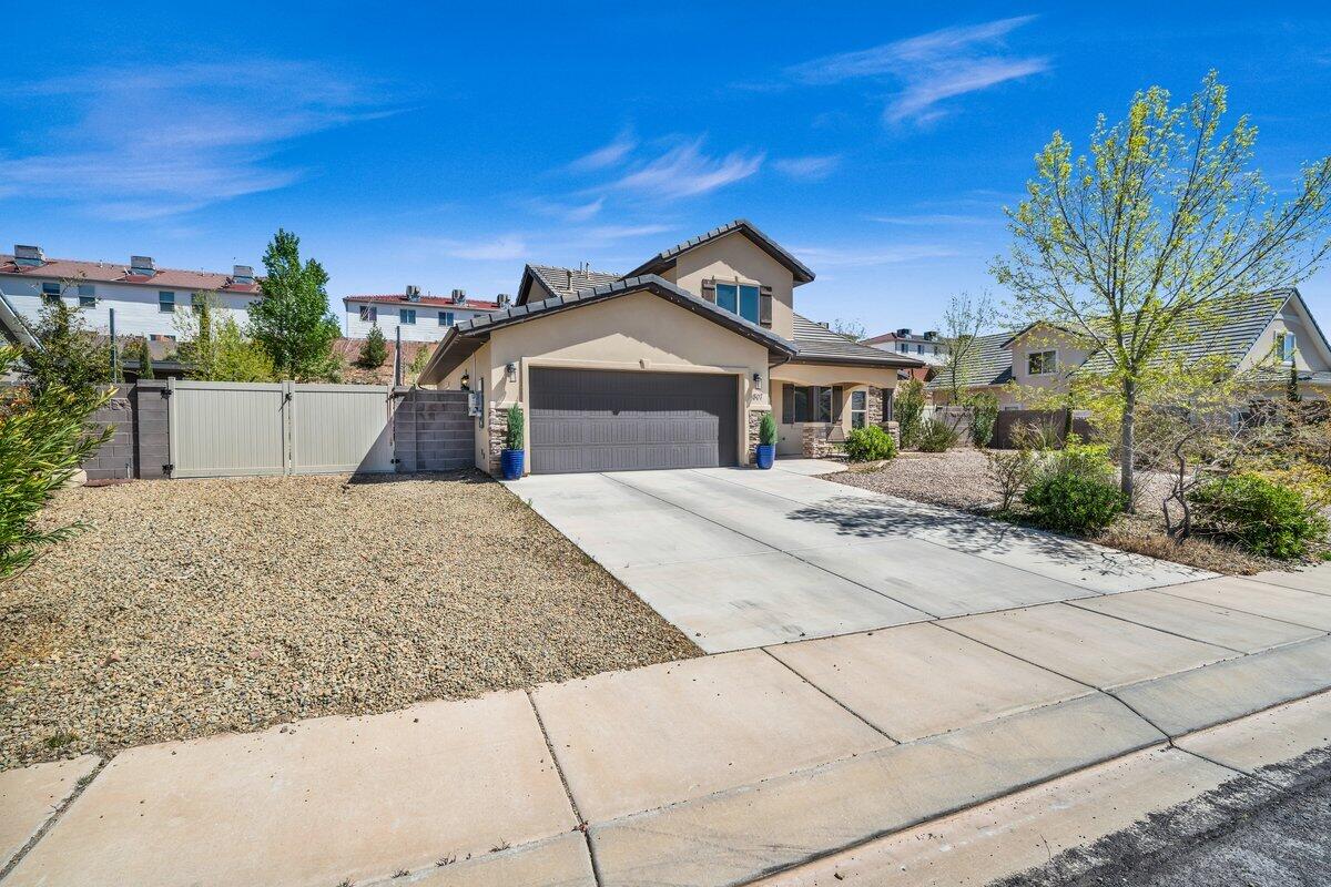 CHATEAUS AT RIVERWOOD ESTATES - Residential