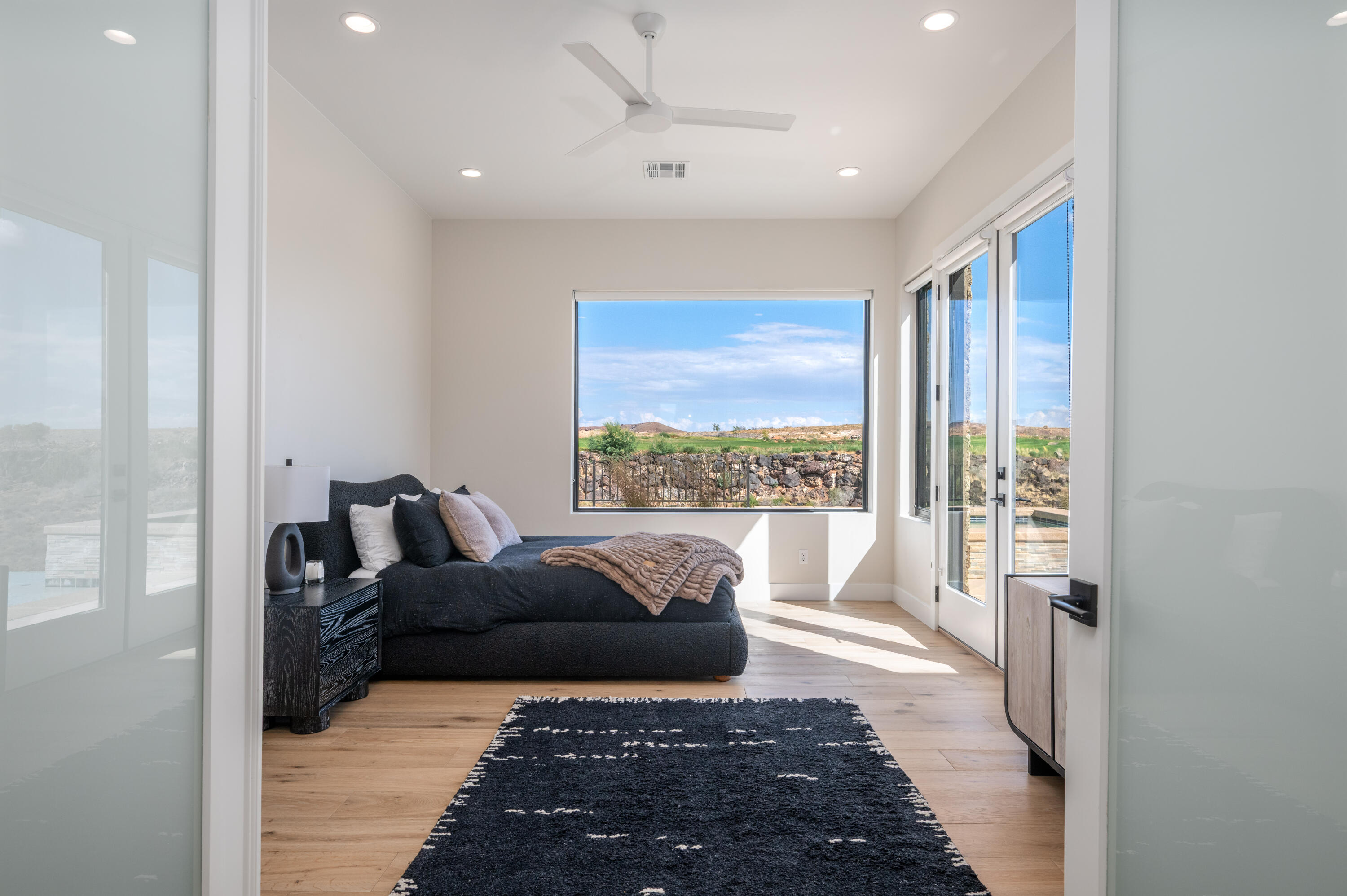 LEDGES OF ST GEORGE - Residential