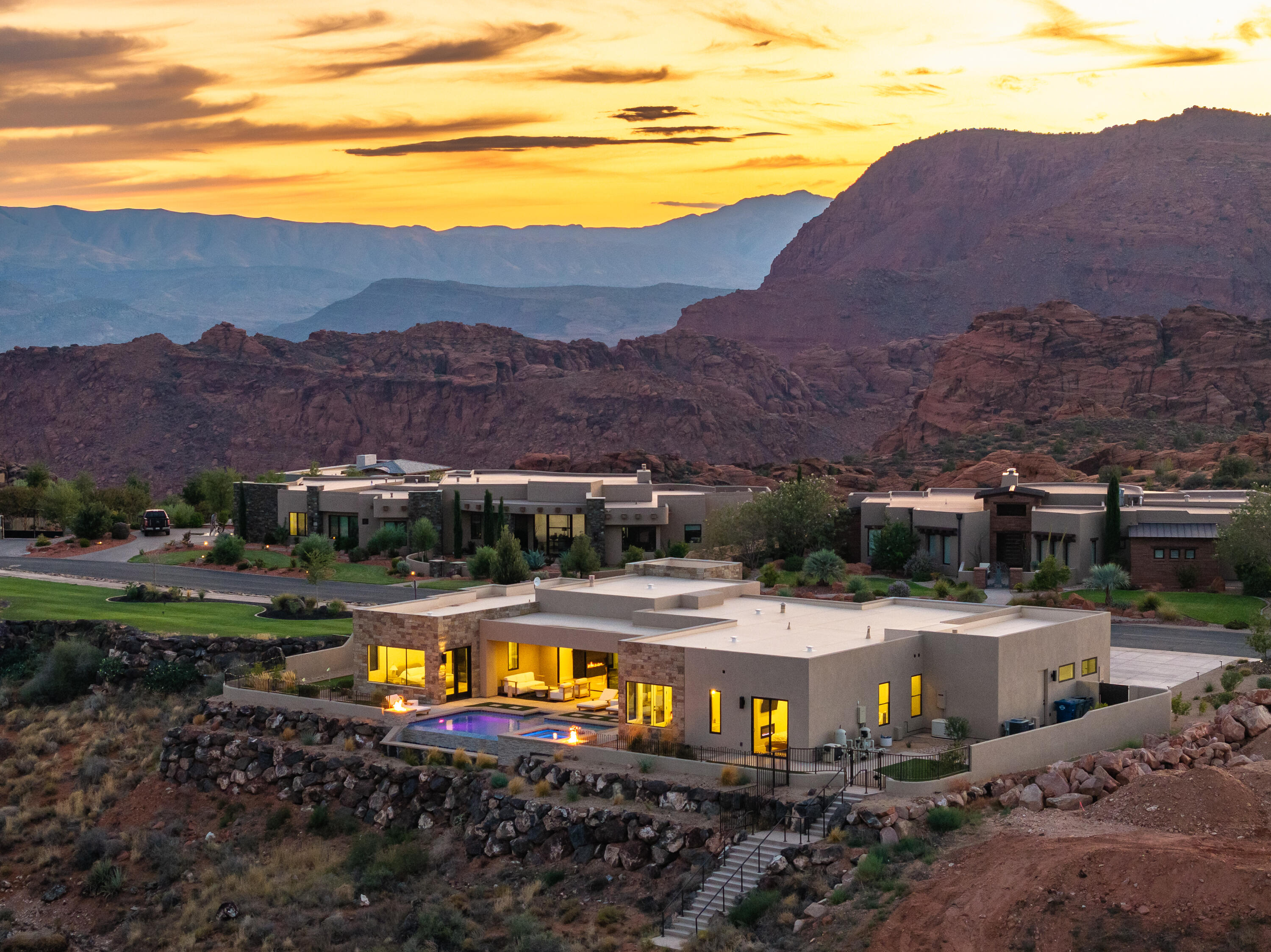 LEDGES OF ST GEORGE - Residential