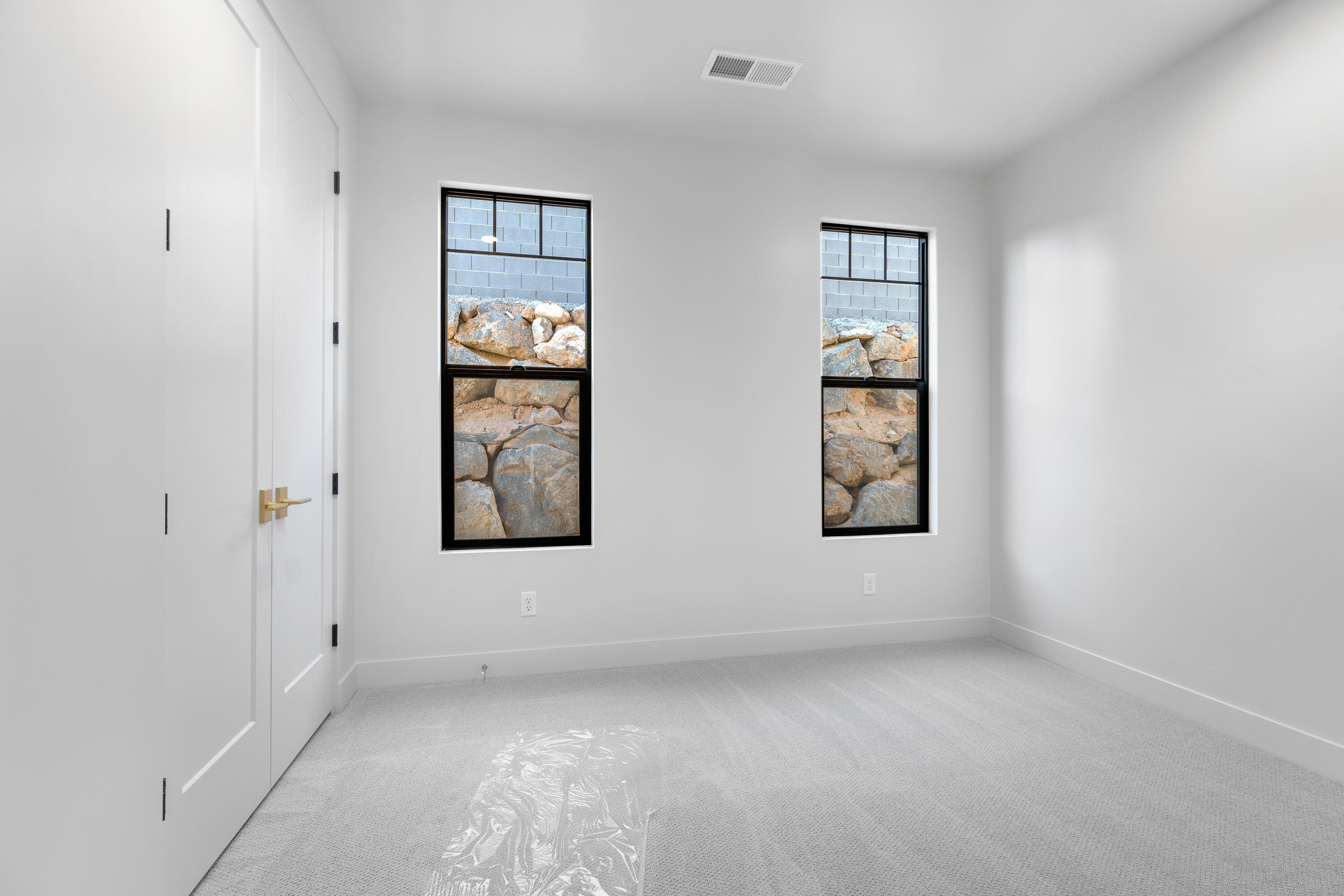 MOUNTAIN VIEW ESTATES - Residential