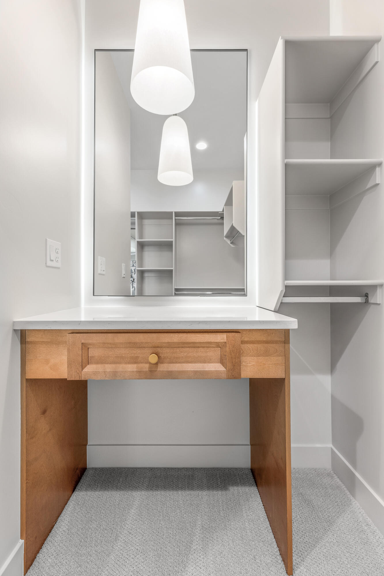 MOUNTAIN VIEW ESTATES - Residential