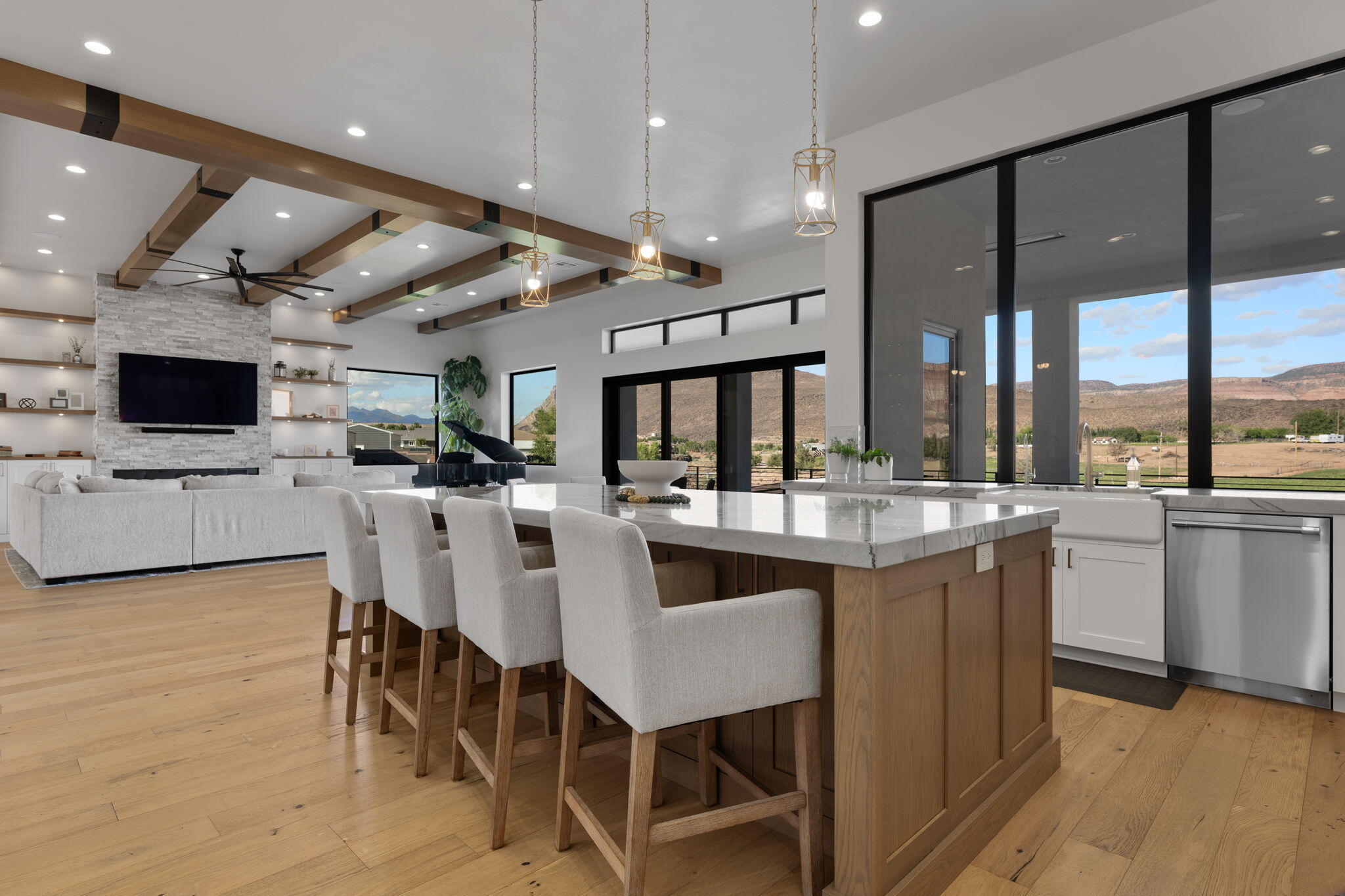 ALMOND HEIGHTS PARK - Residential