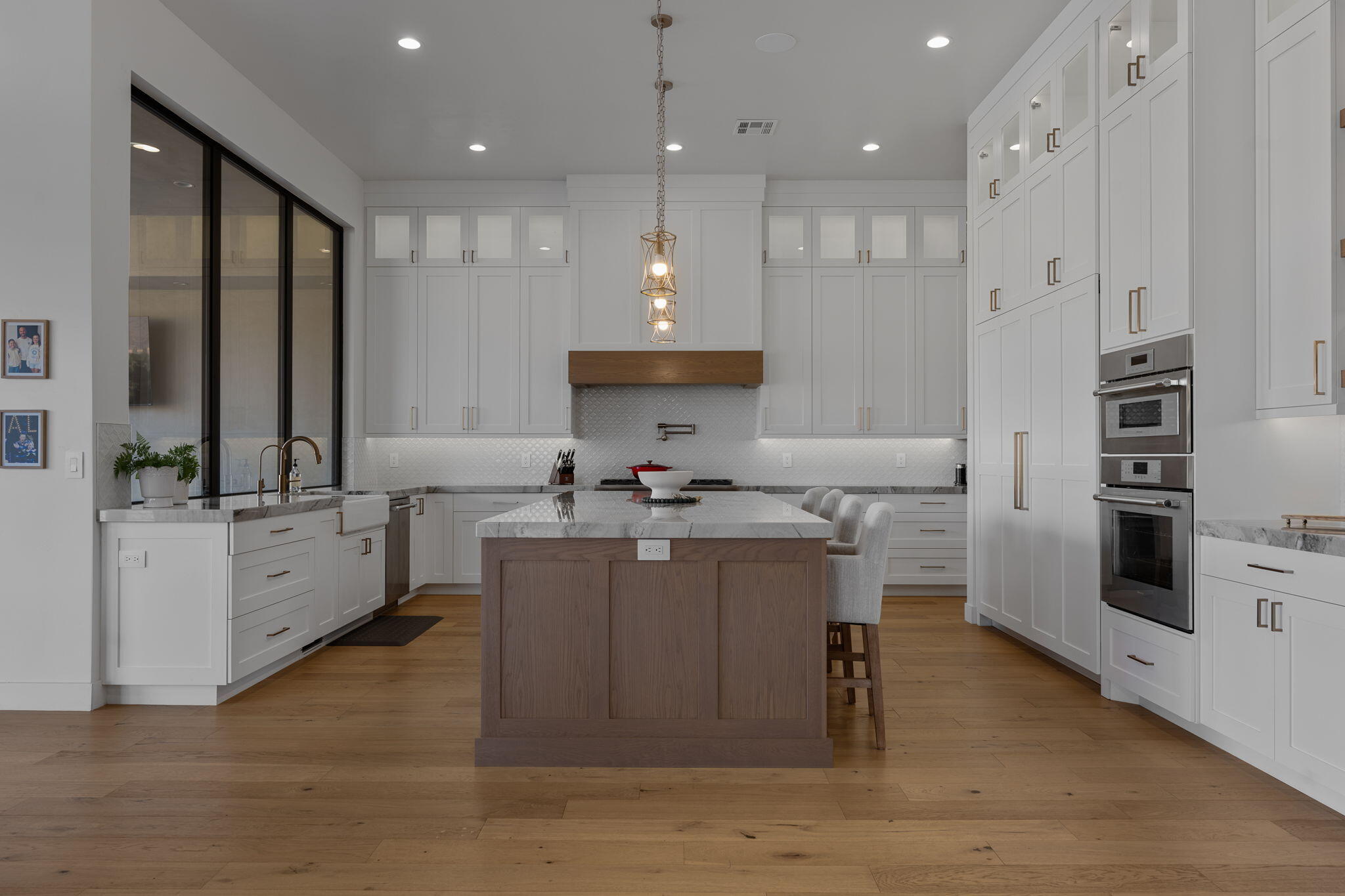 ALMOND HEIGHTS PARK - Residential