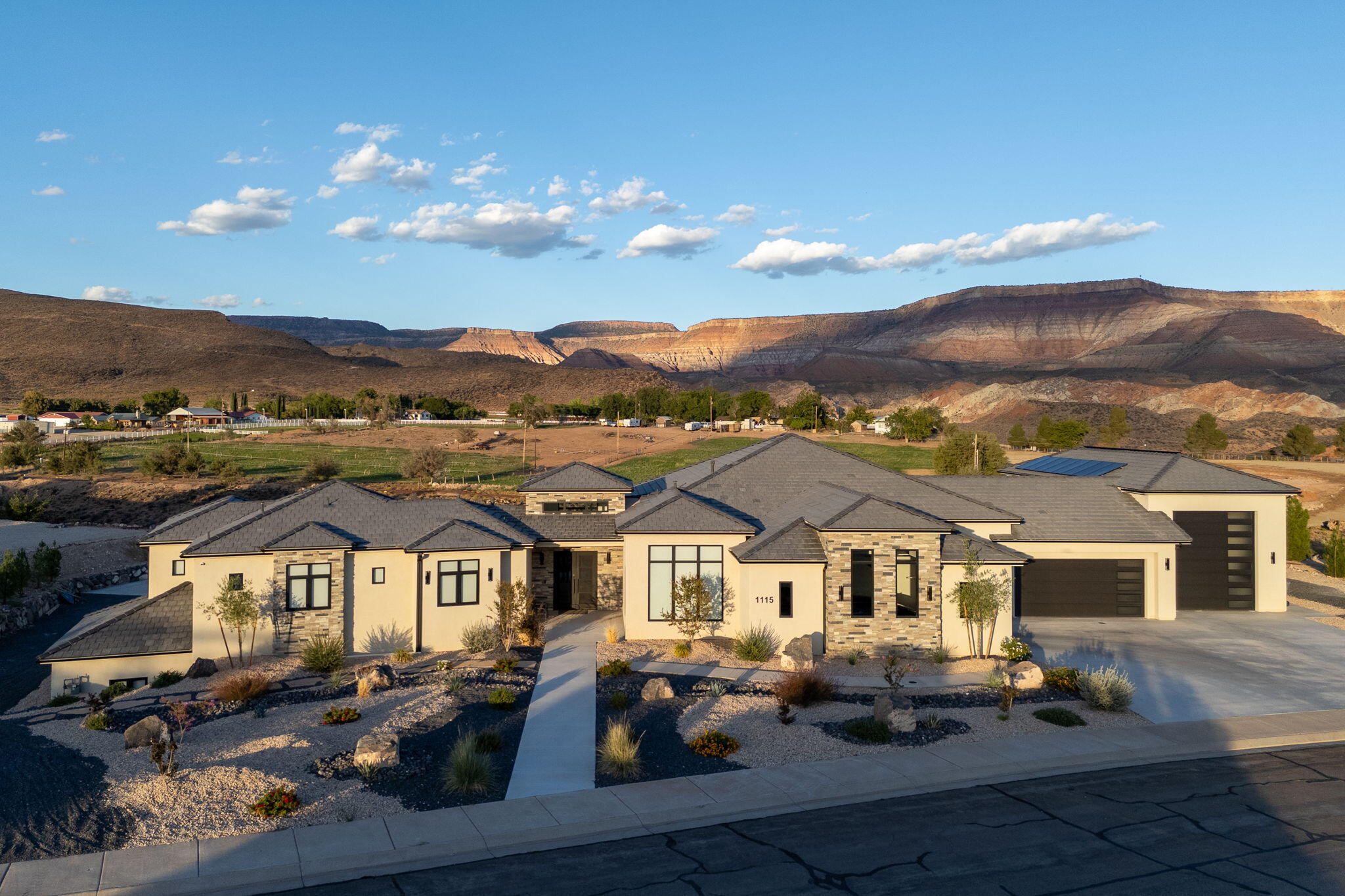 ALMOND HEIGHTS PARK - Residential