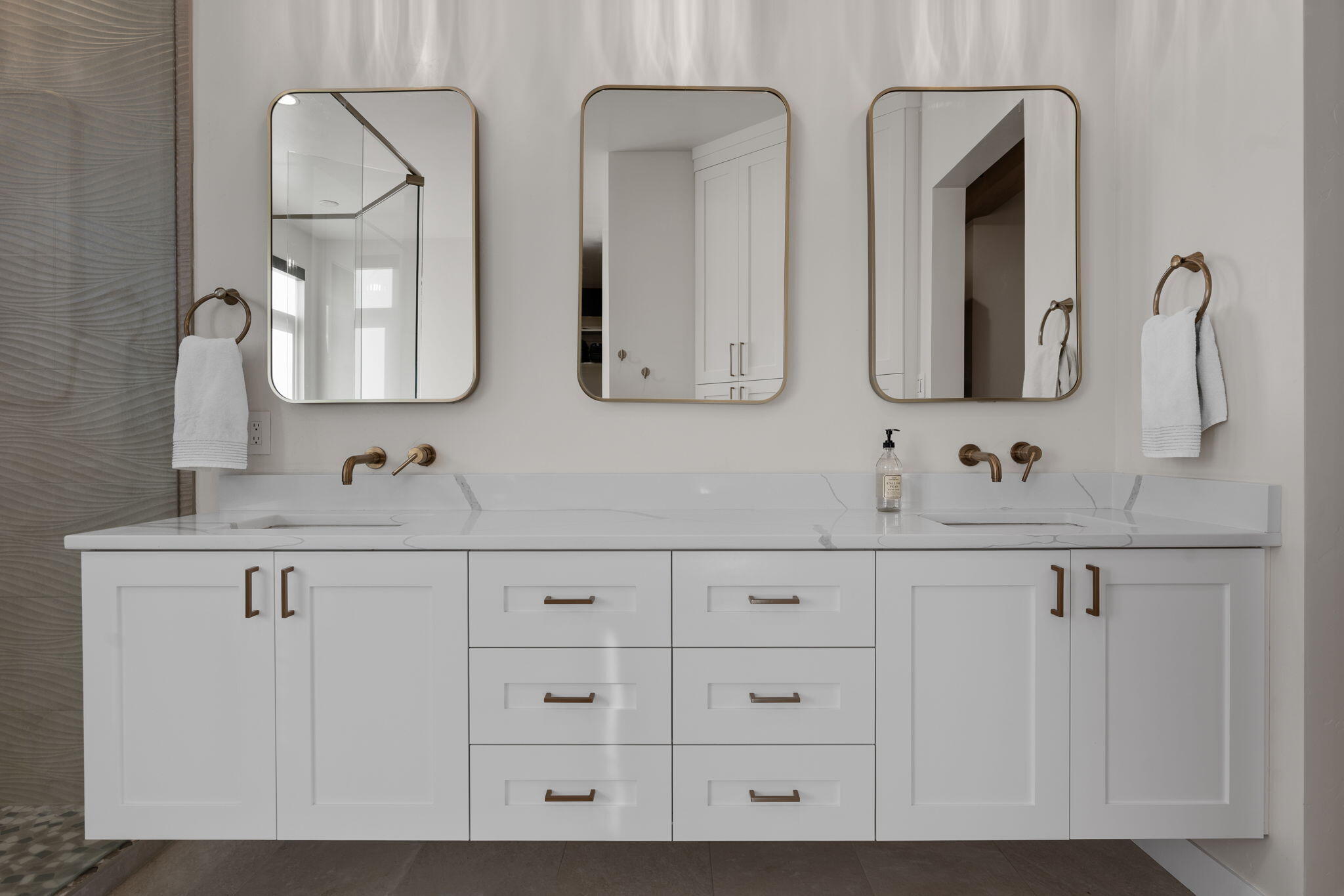 ALMOND HEIGHTS PARK - Residential