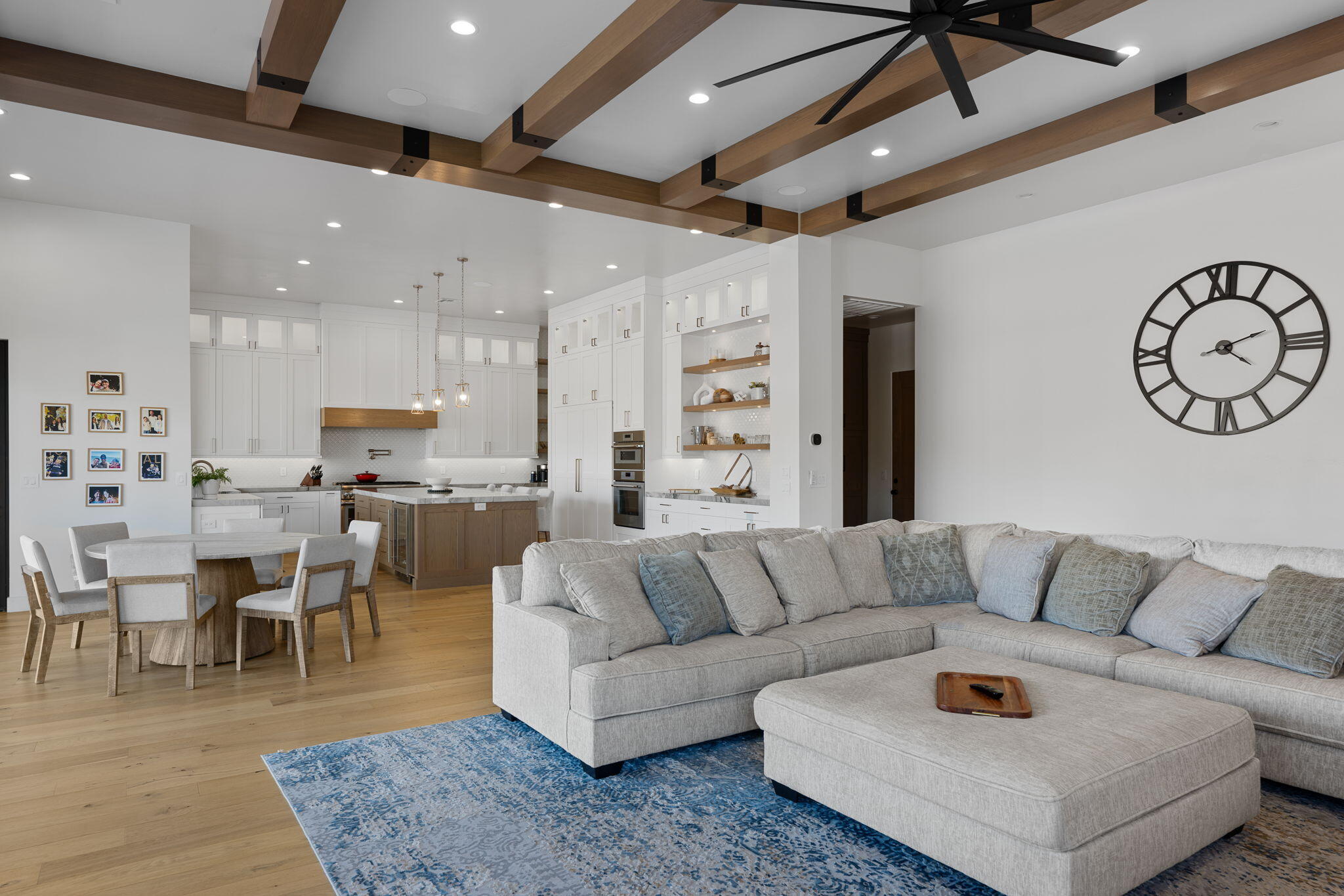 ALMOND HEIGHTS PARK - Residential