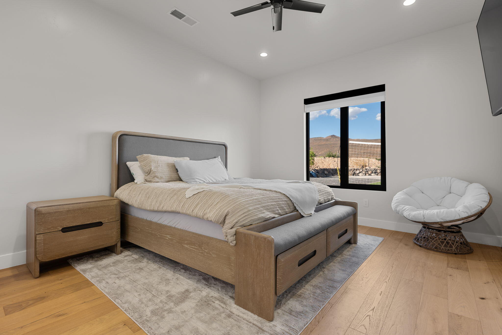 ALMOND HEIGHTS PARK - Residential