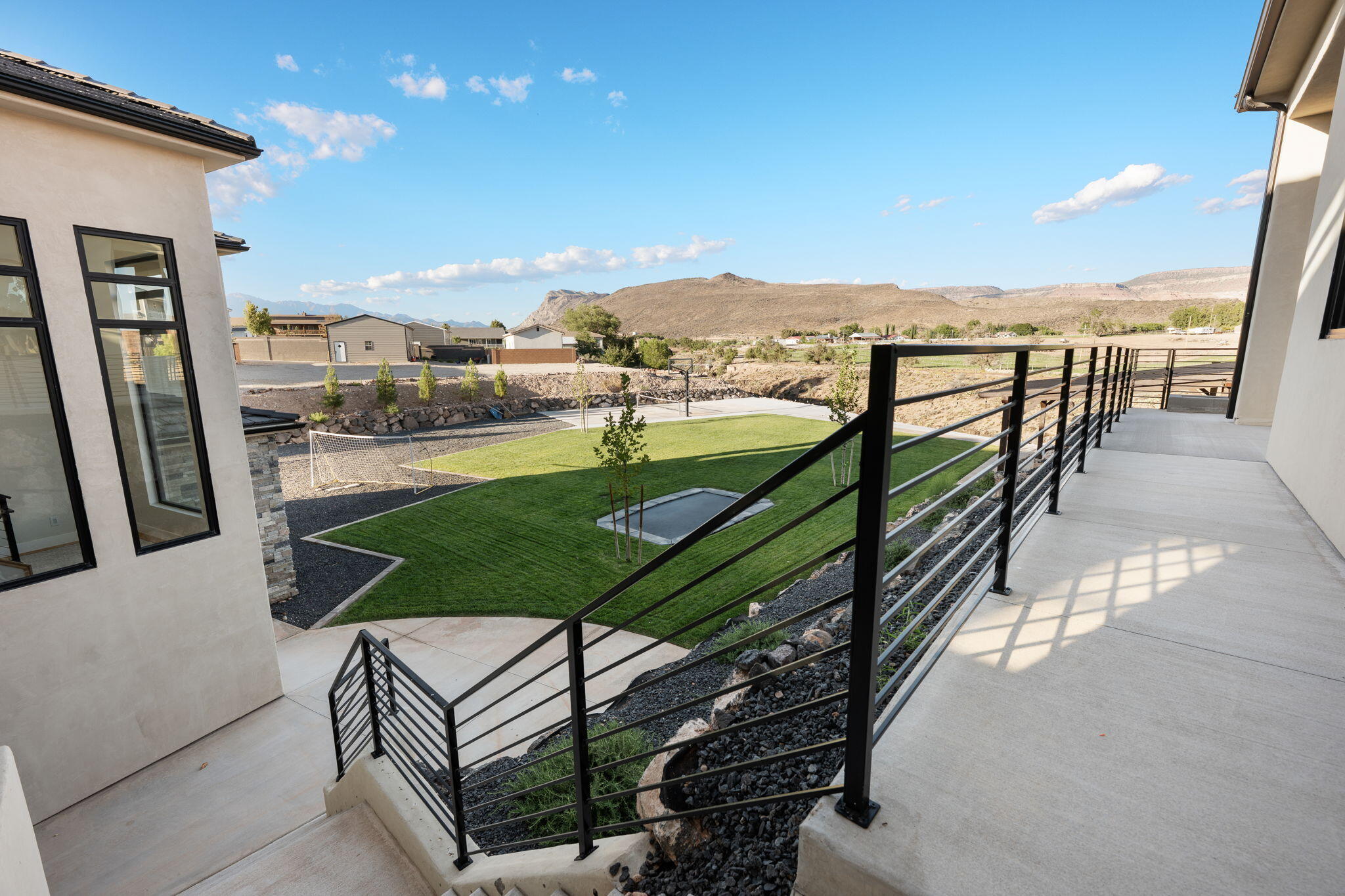 ALMOND HEIGHTS PARK - Residential