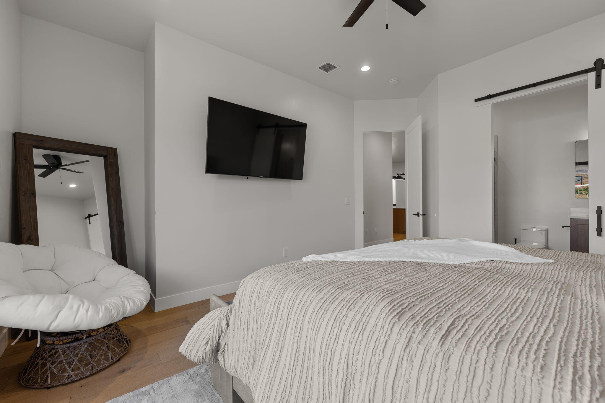 ALMOND HEIGHTS PARK - Residential