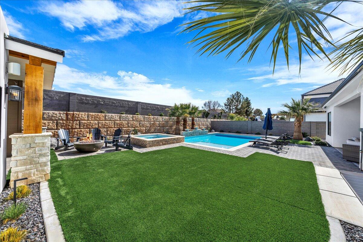 QUEENSRIDGE - Residential