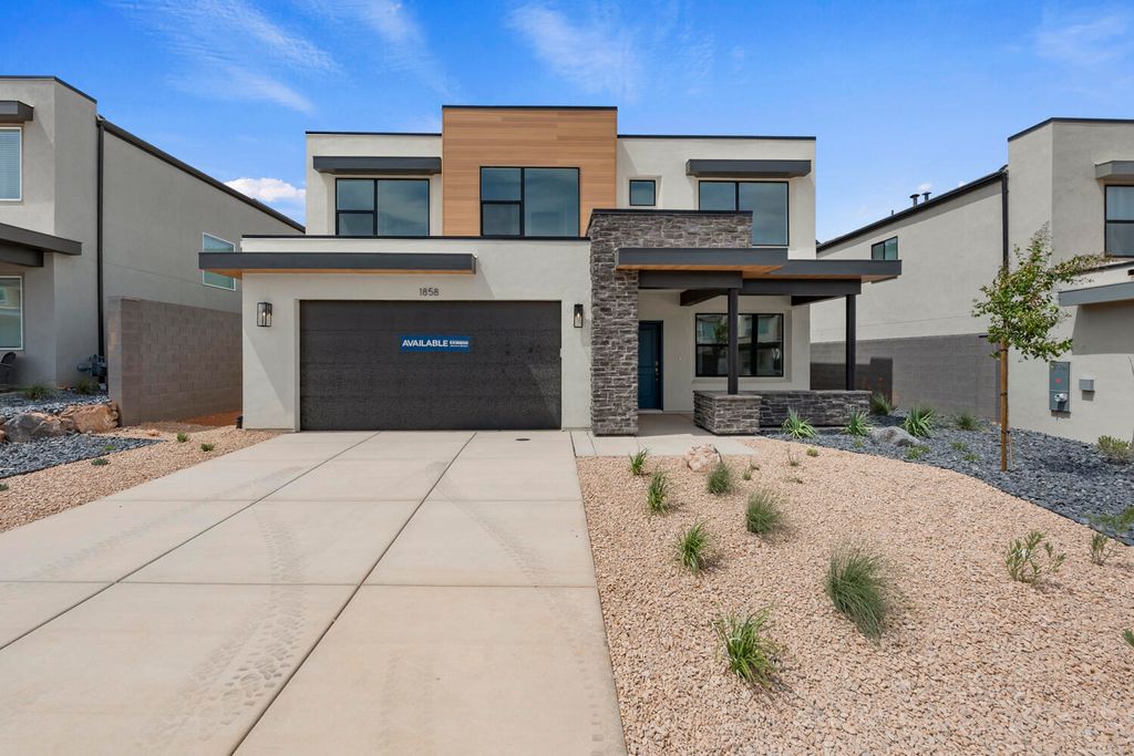 Photo of 1810 S Queens Garden Dr 4283 #4283, Washington, UT 84780 (MLS # 26-270945)