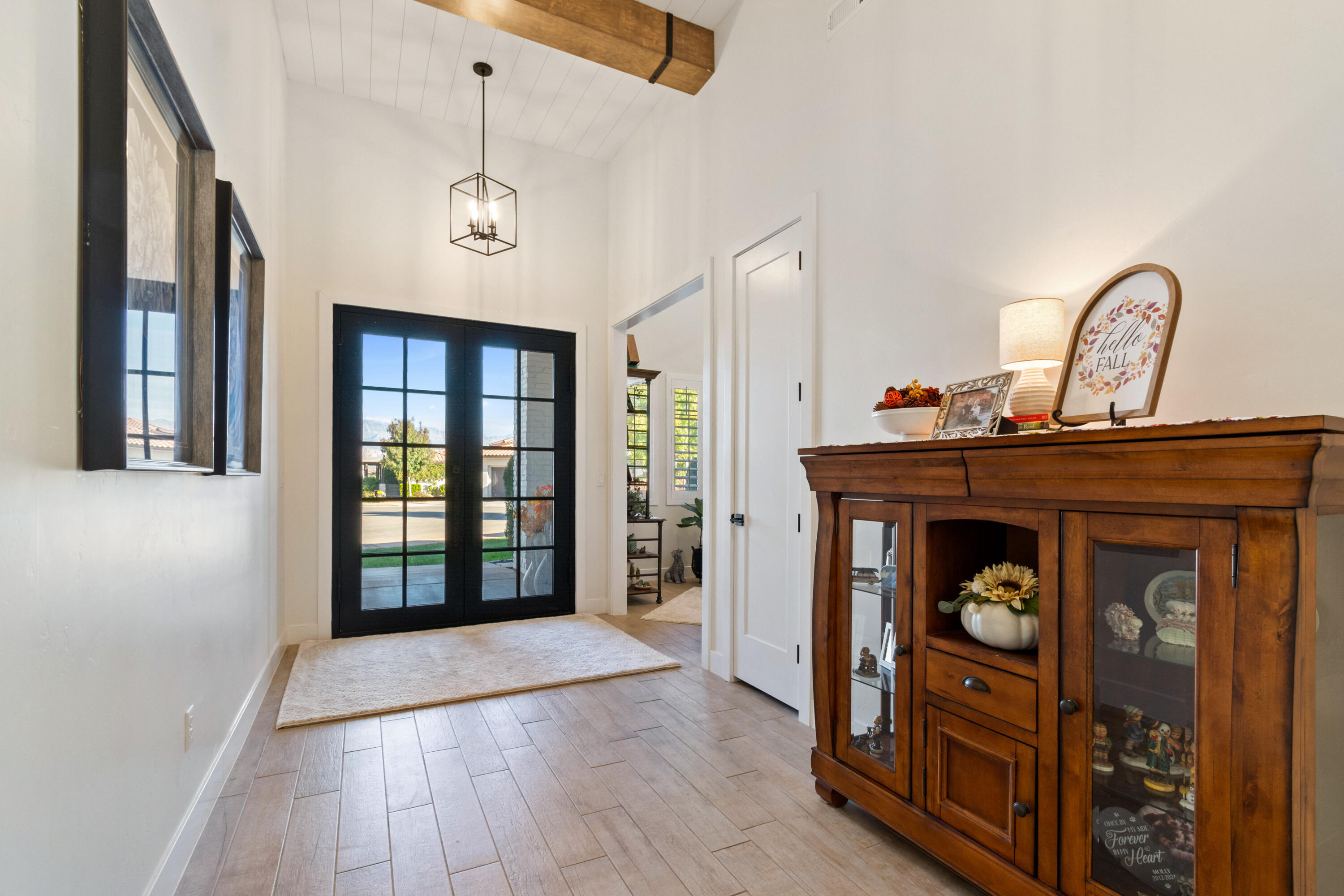 SOUTHERN VISTAS - Residential