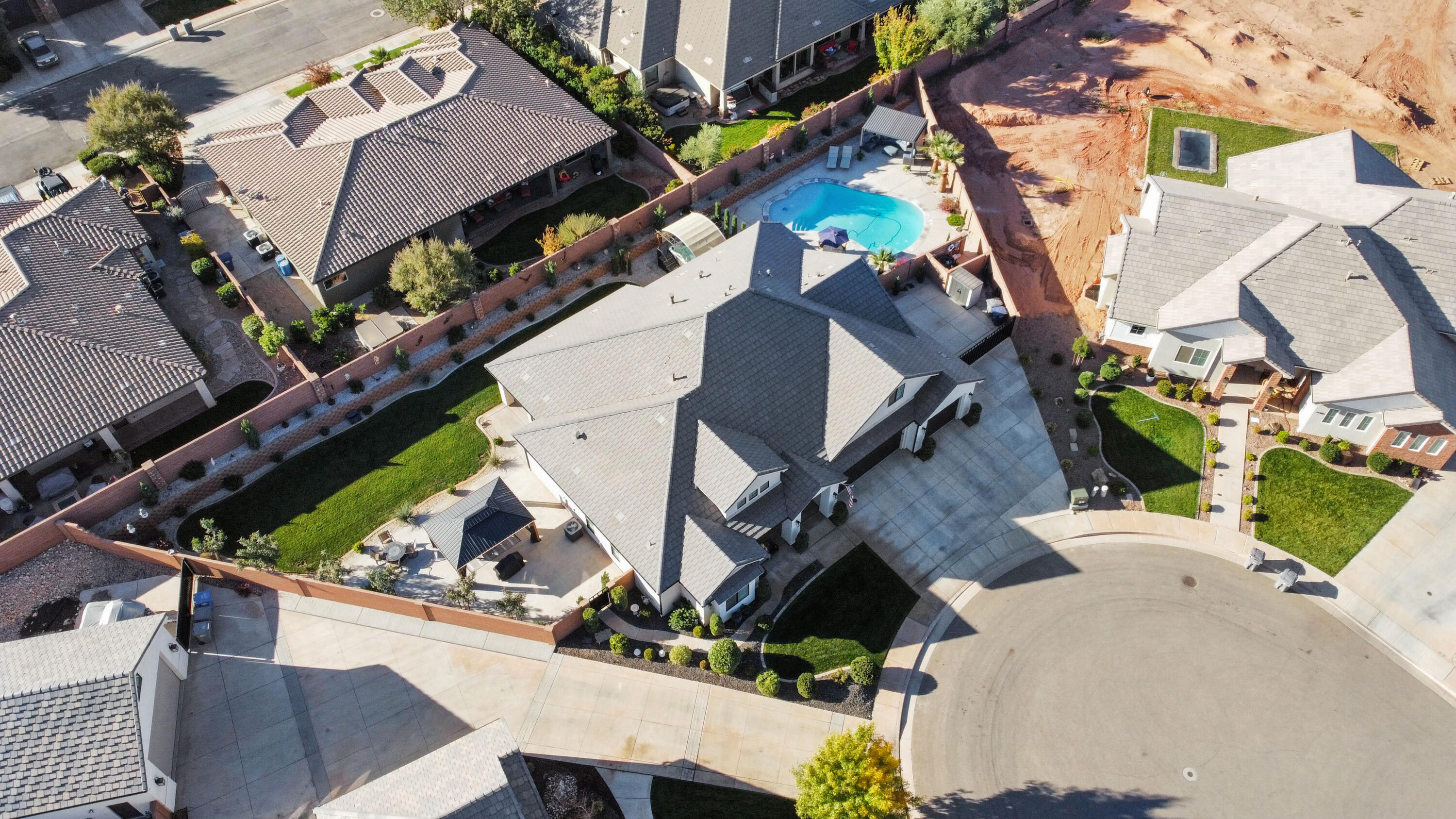 SOUTHERN VISTAS - Residential