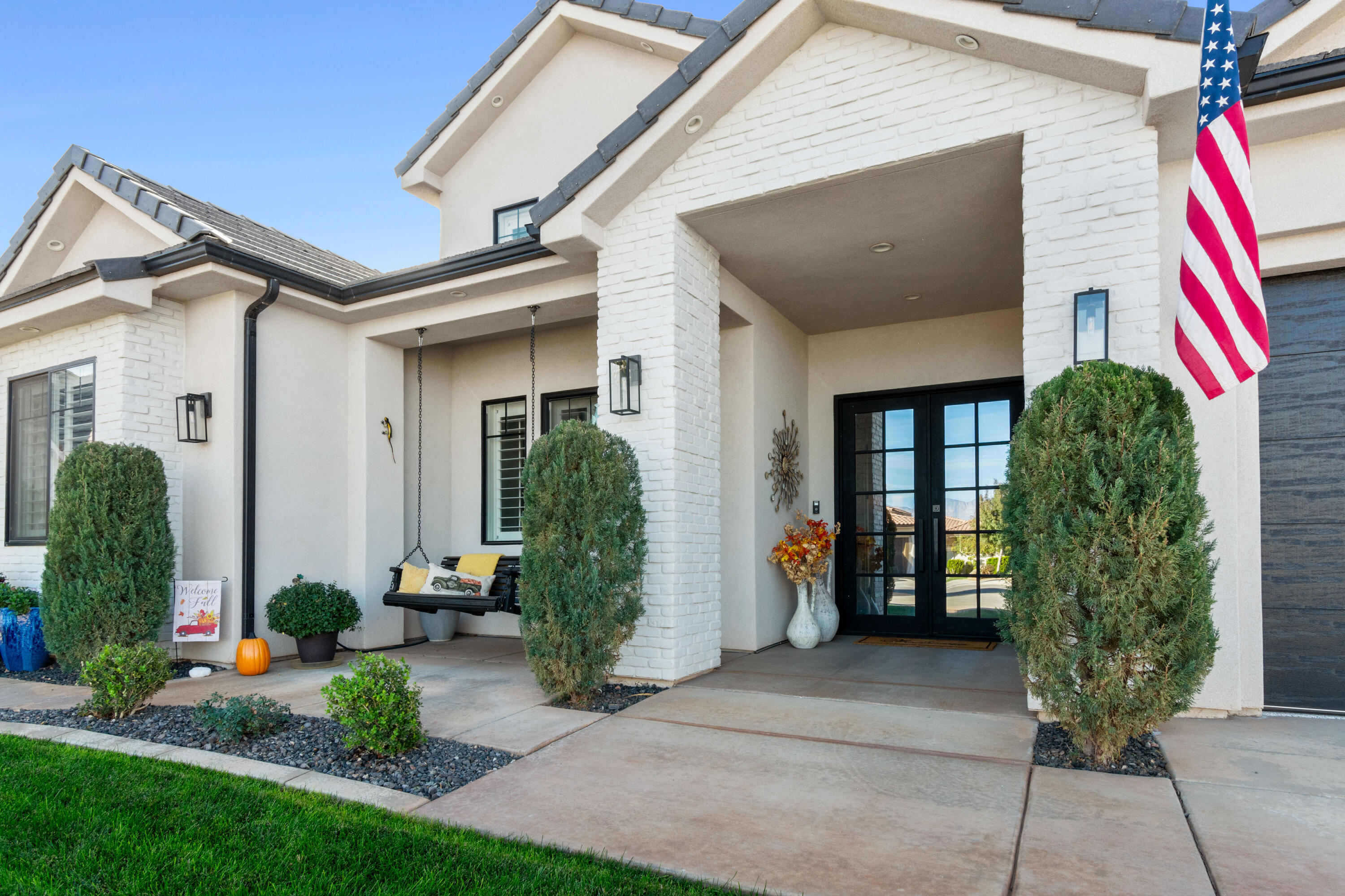 SOUTHERN VISTAS - Residential