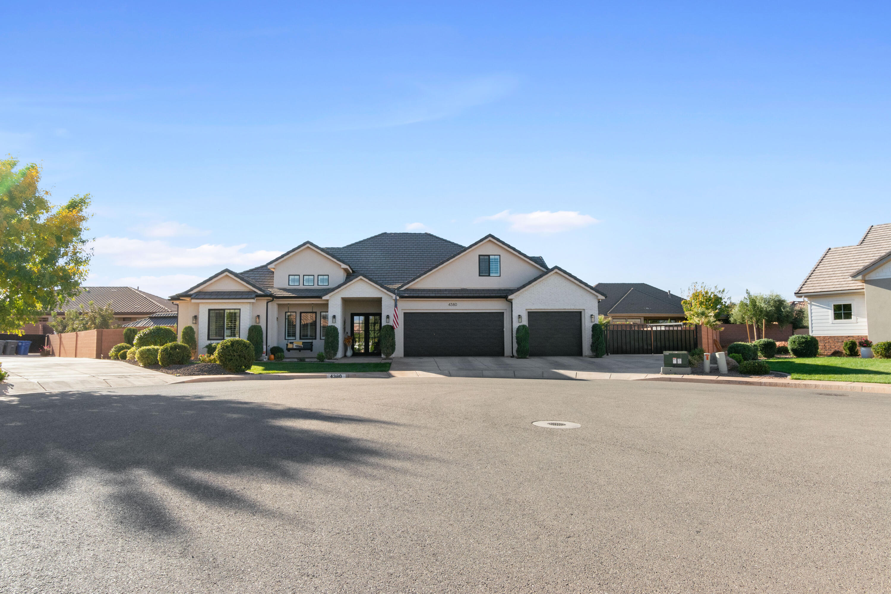 SOUTHERN VISTAS - Residential