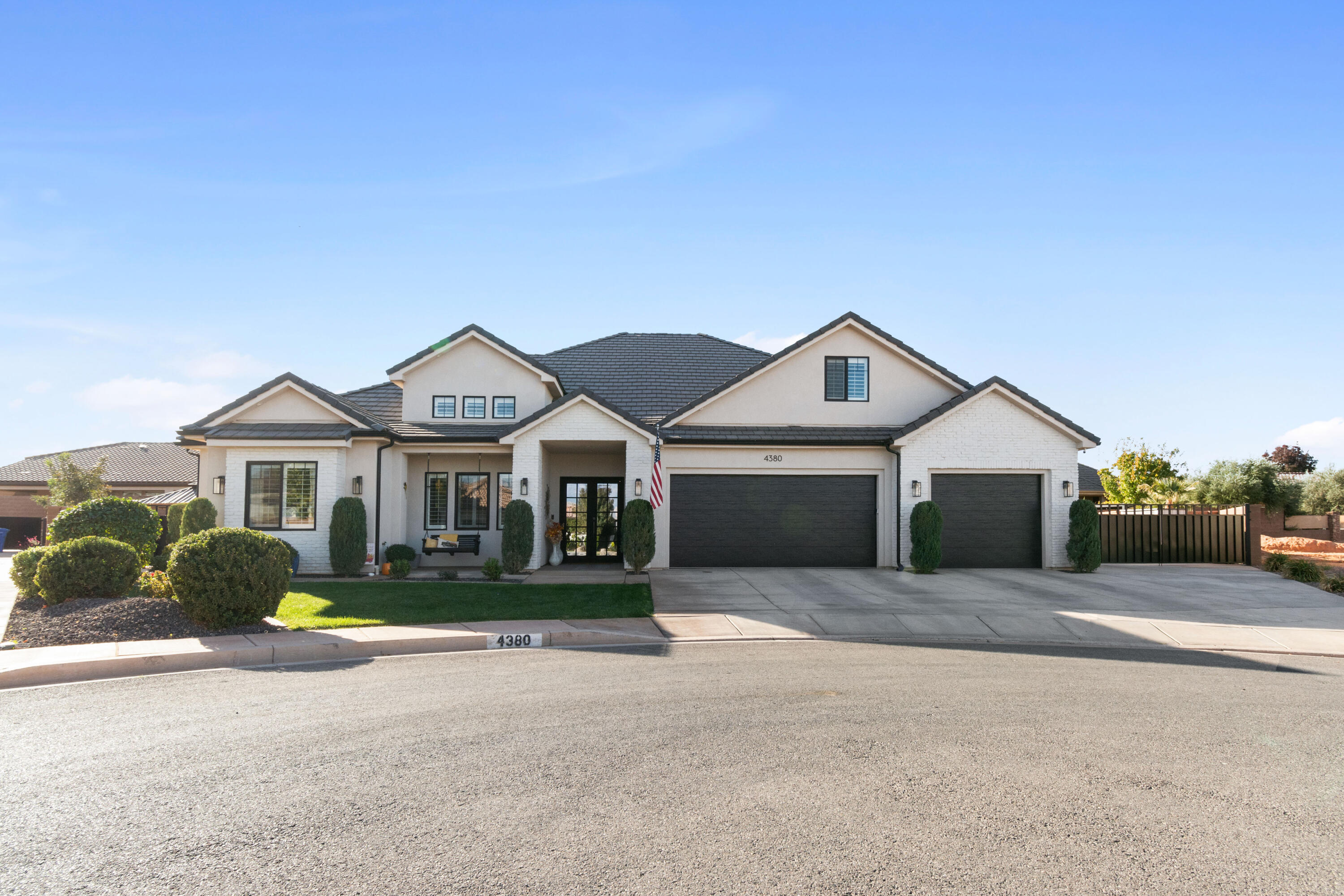 SOUTHERN VISTAS - Residential