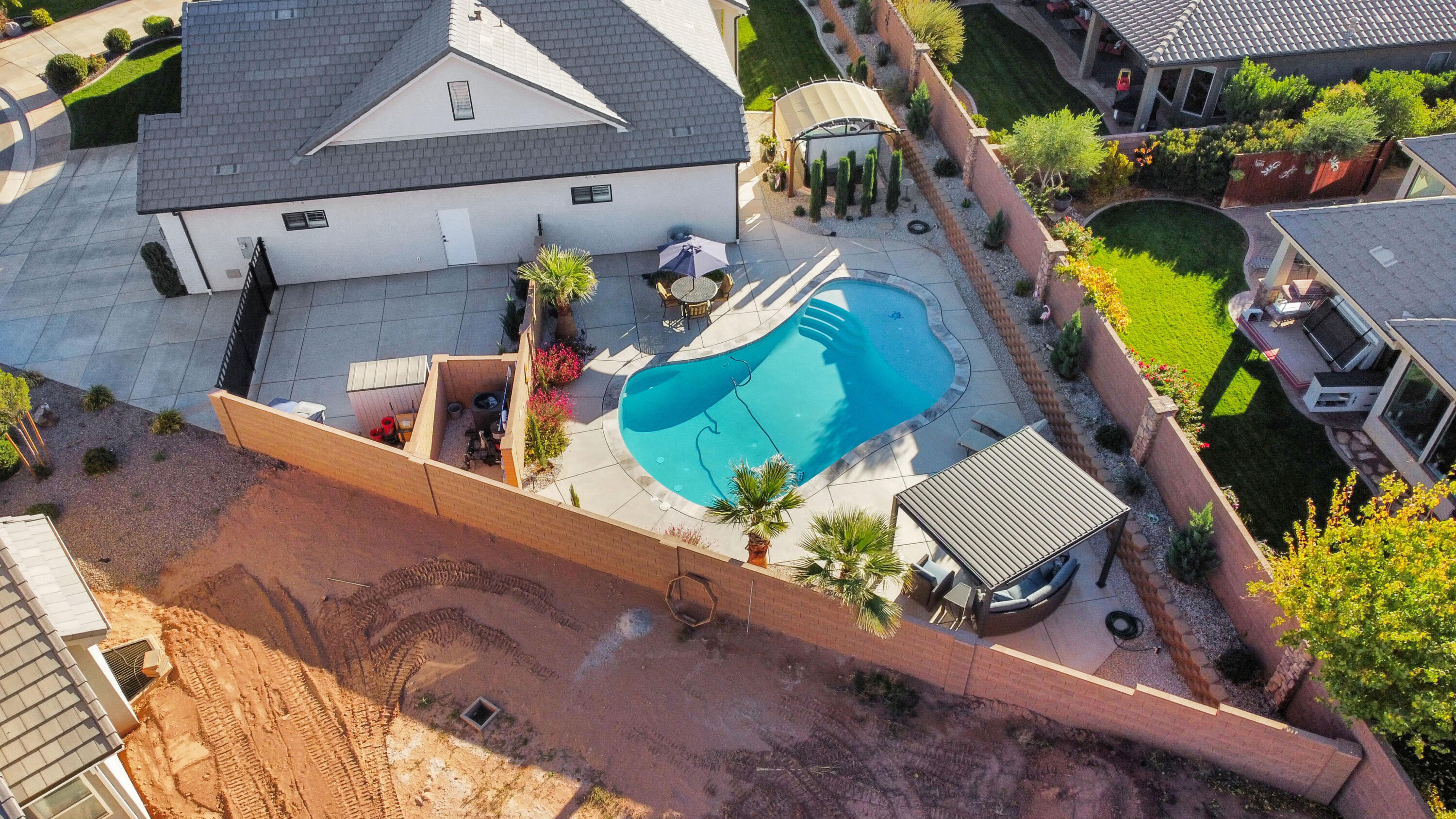 SOUTHERN VISTAS - Residential