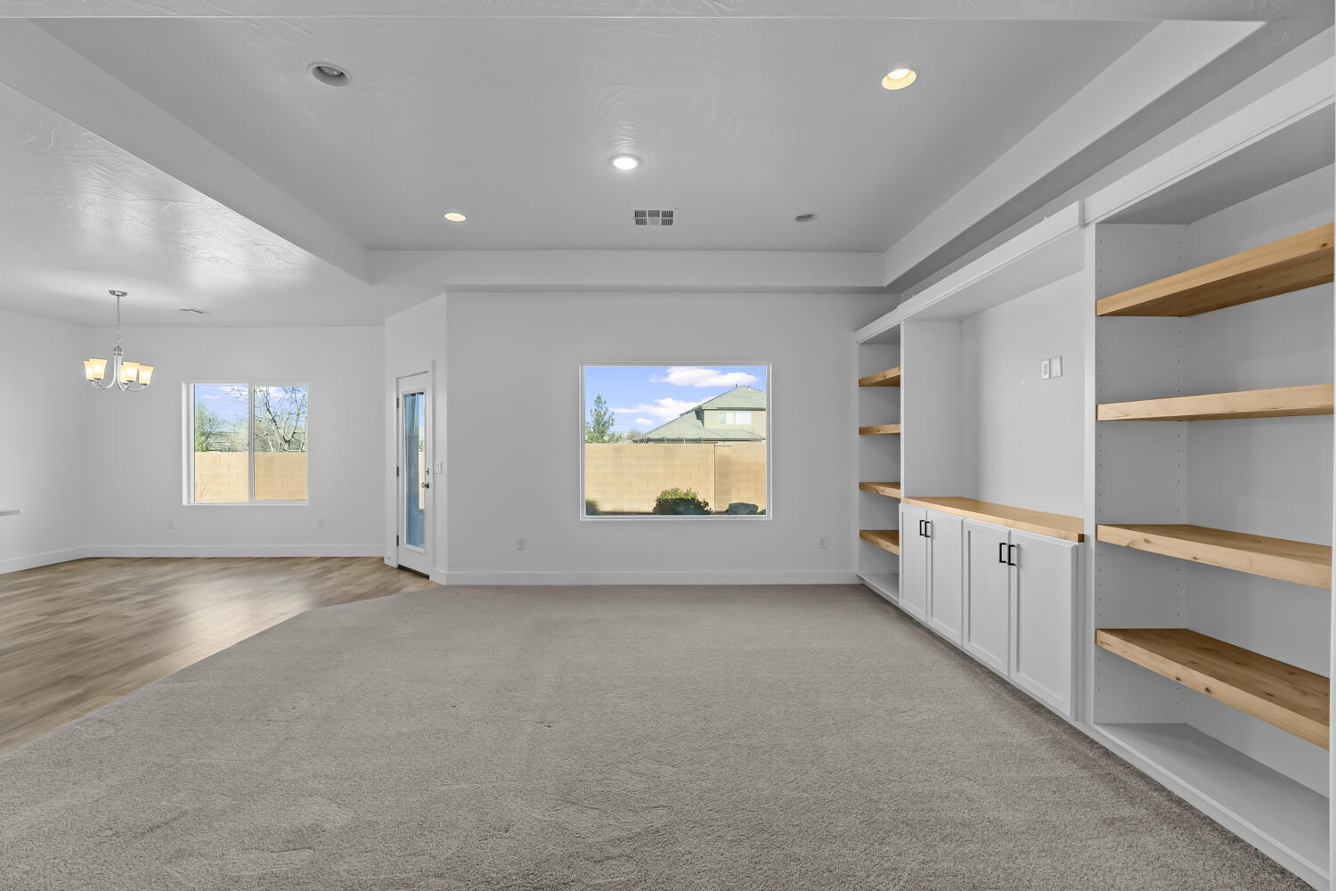 SAGE CANYON - Residential