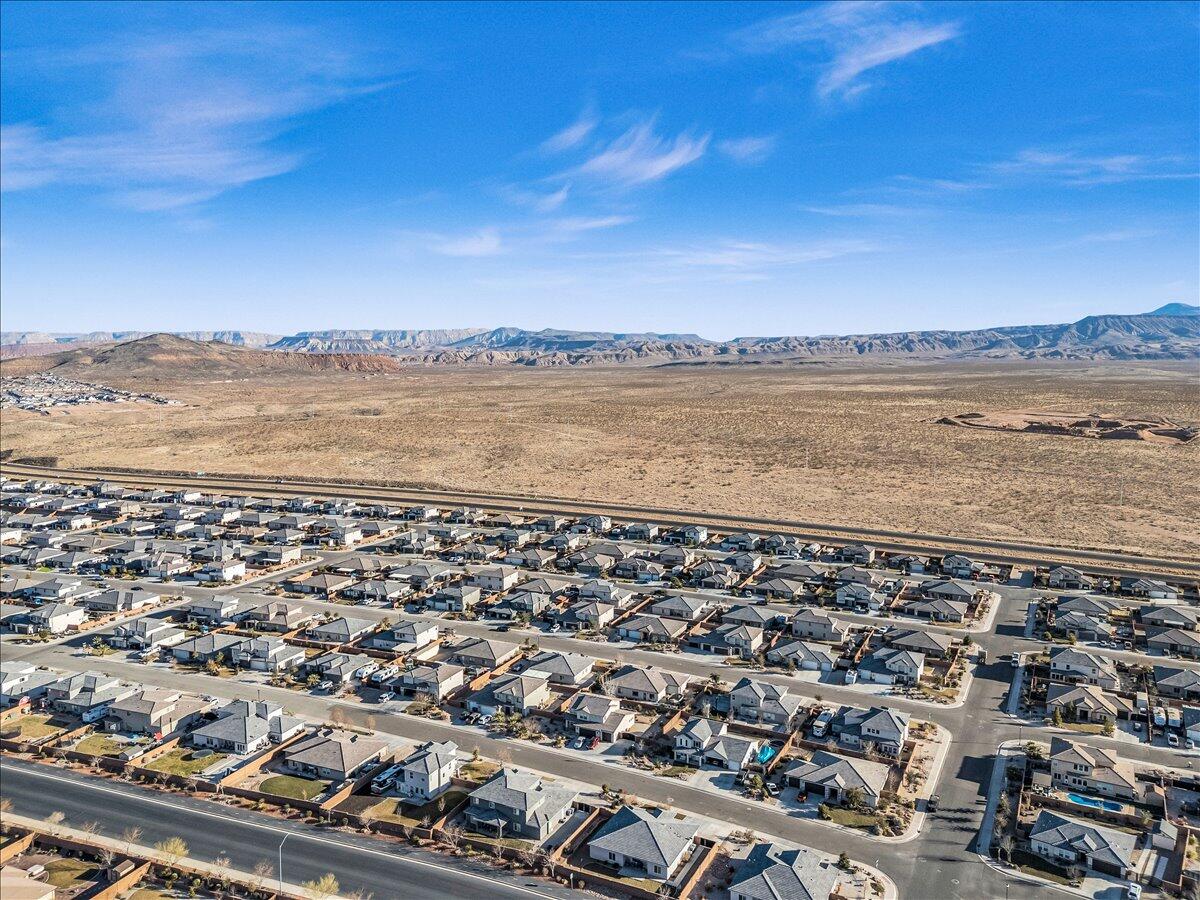 SAGE CANYON - Residential