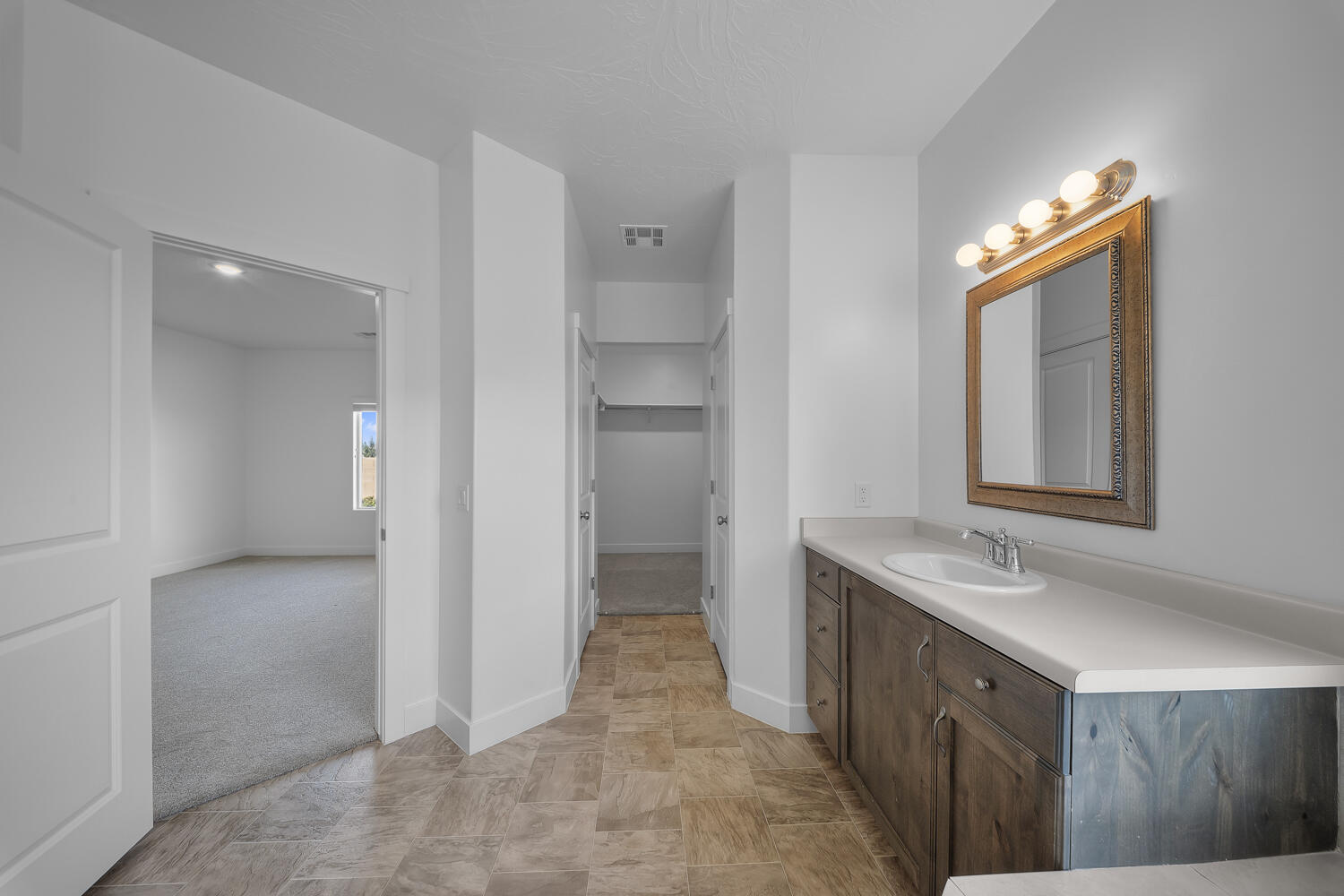 SAGE CANYON - Residential