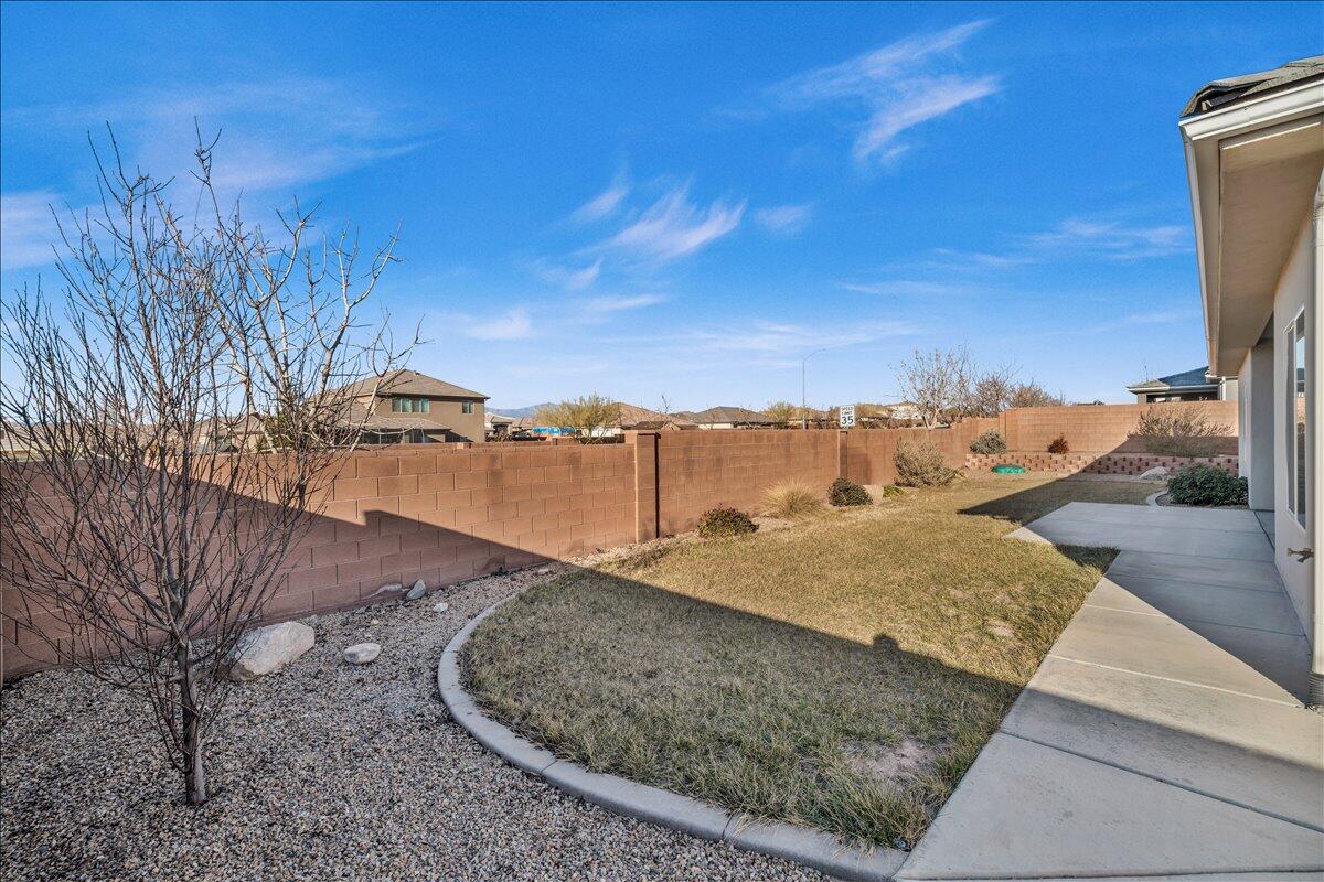 SAGE CANYON - Residential