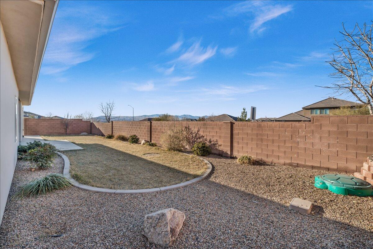 SAGE CANYON - Residential