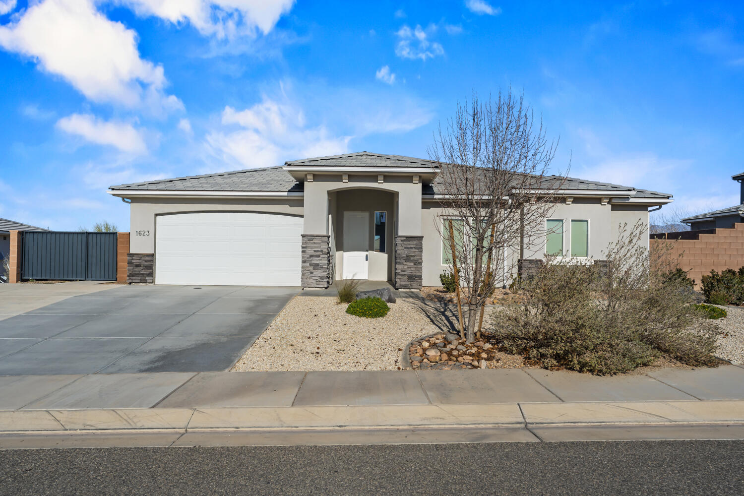 SAGE CANYON - Residential