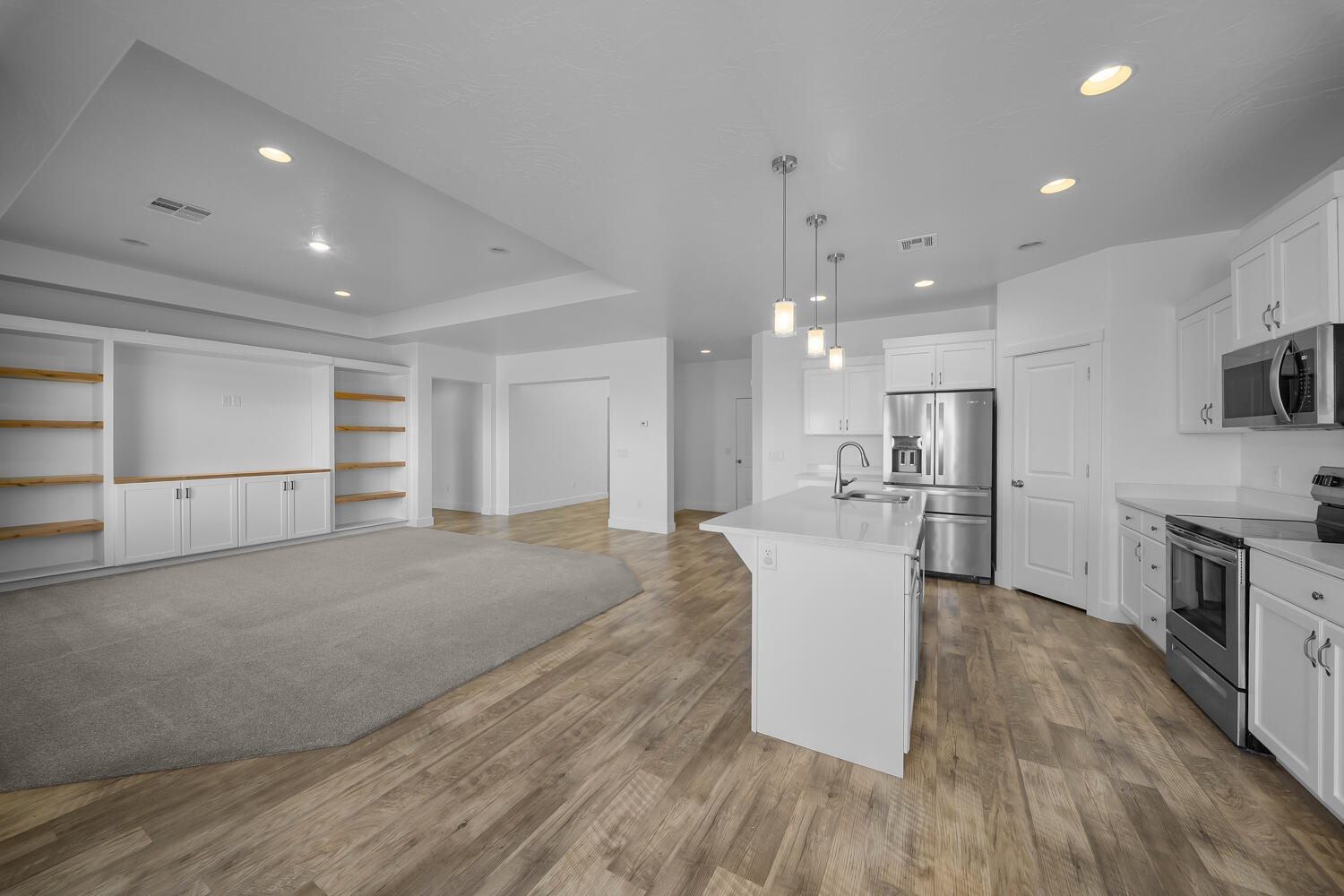 SAGE CANYON - Residential