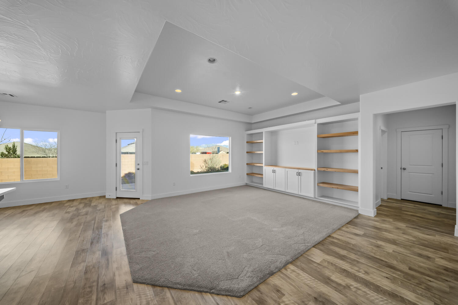 SAGE CANYON - Residential