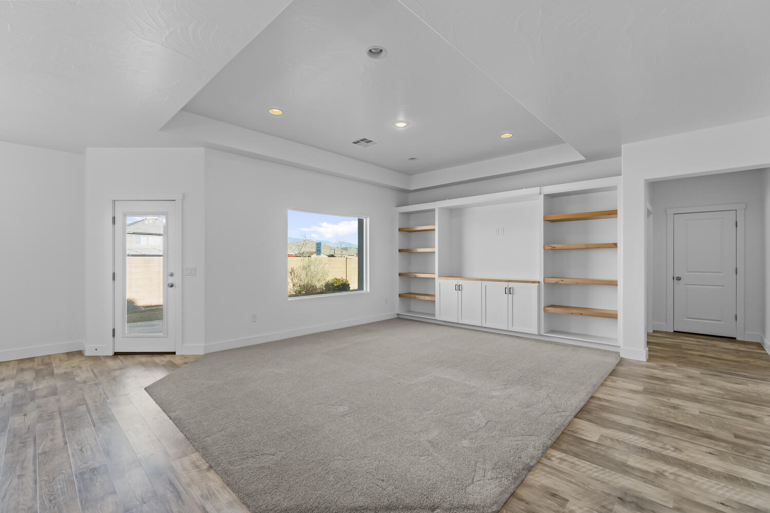 SAGE CANYON - Residential