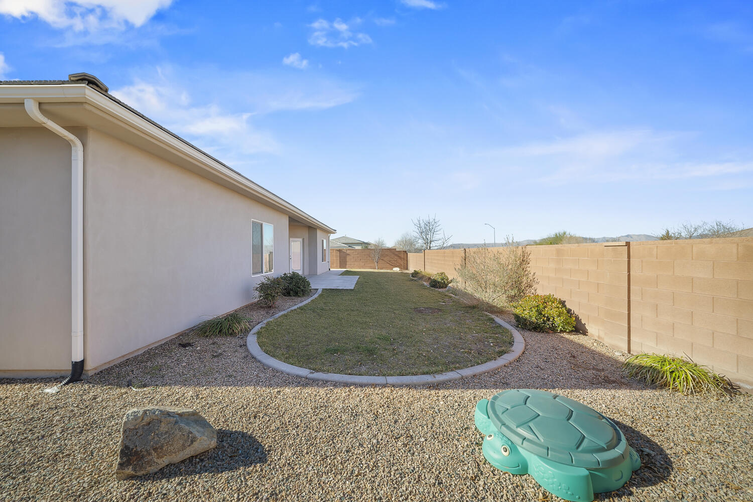 SAGE CANYON - Residential