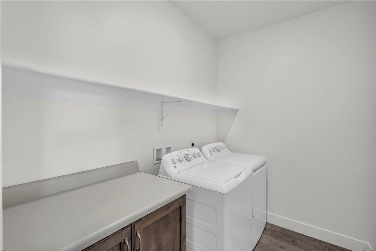 SAGE CANYON - Residential