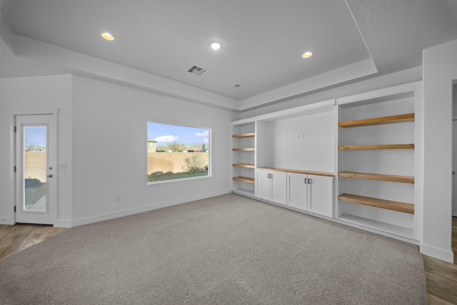 SAGE CANYON - Residential