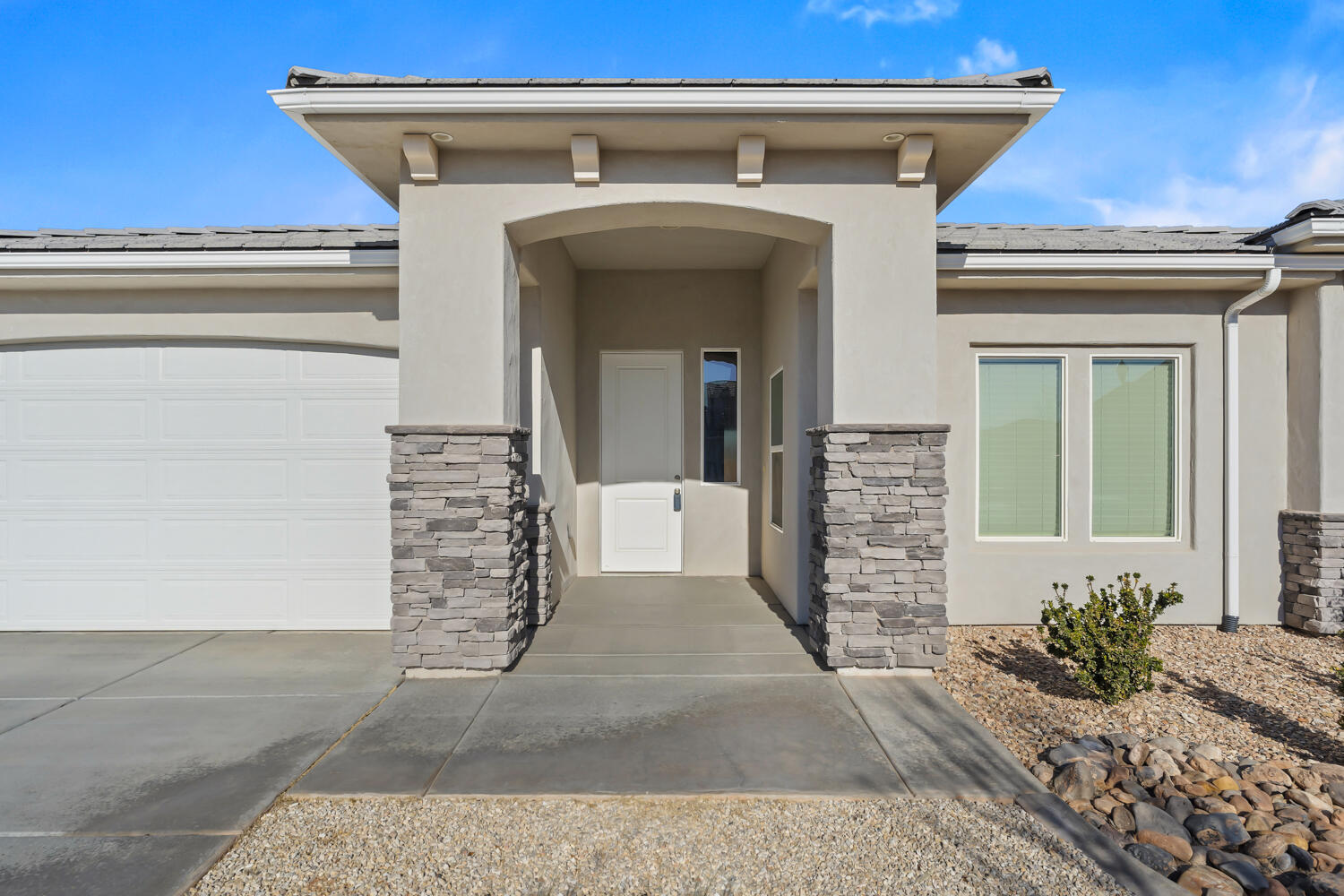 SAGE CANYON - Residential