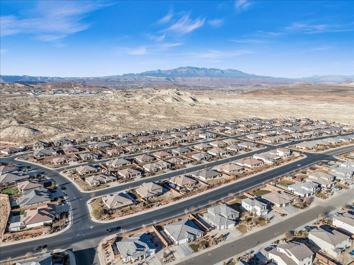 SAGE CANYON - Residential