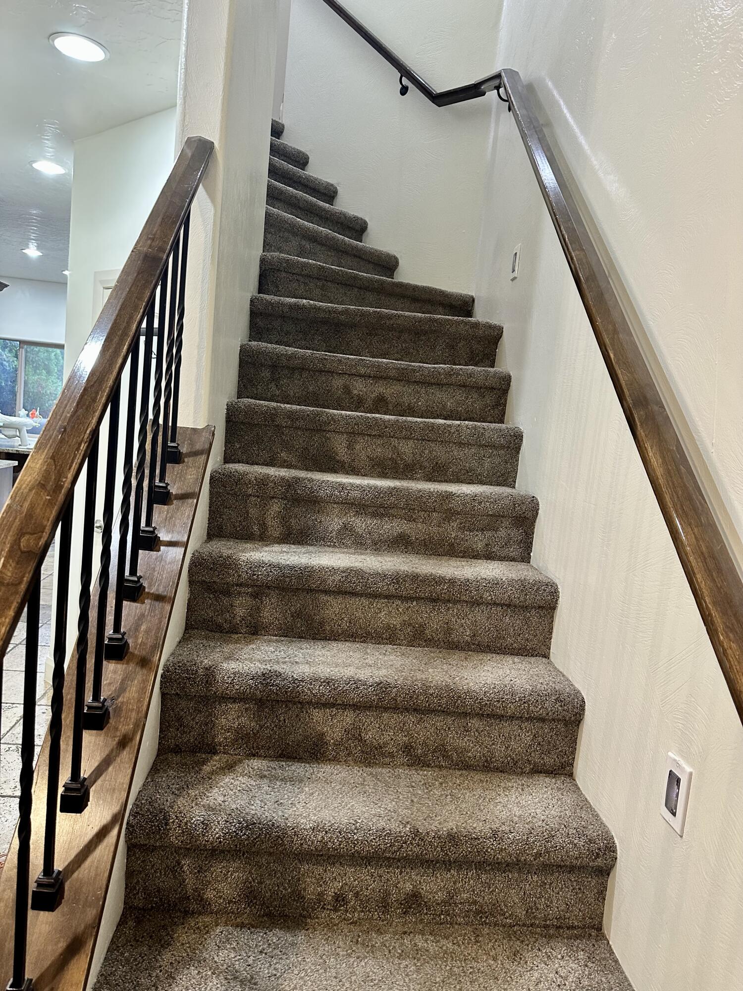 SOUTHGATE TOWNHOMES - Residential