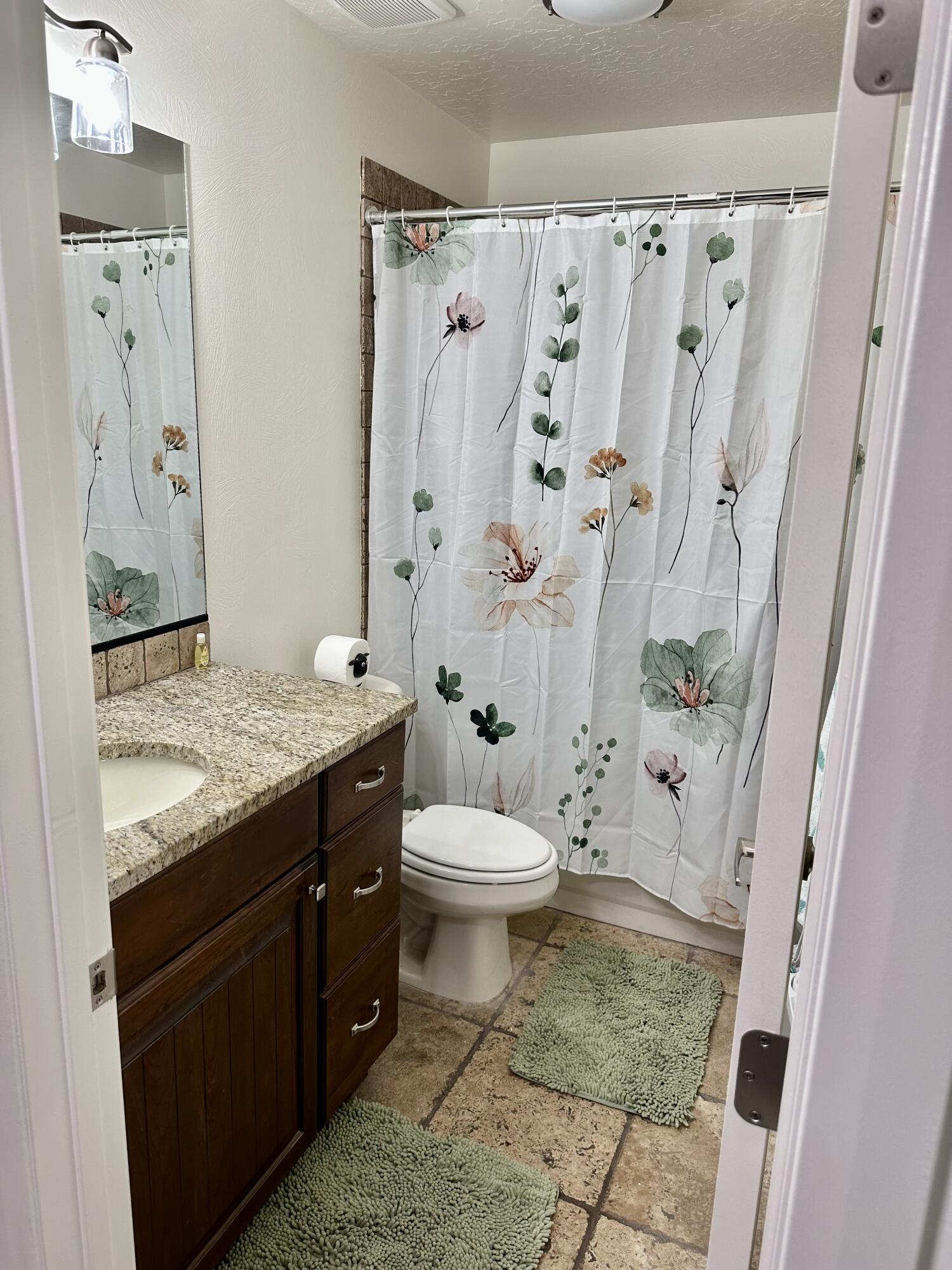 SOUTHGATE TOWNHOMES - Residential