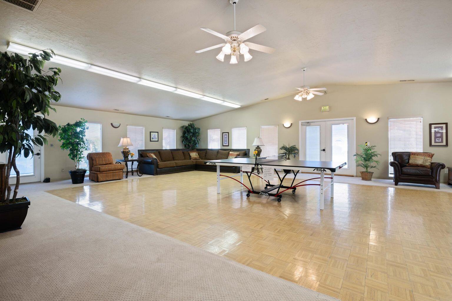 CRYSTAL LAKES TOWNHOMES - Residential