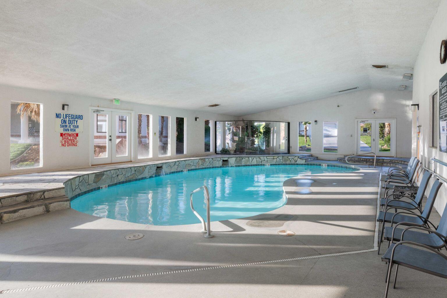 CRYSTAL LAKES TOWNHOMES - Residential