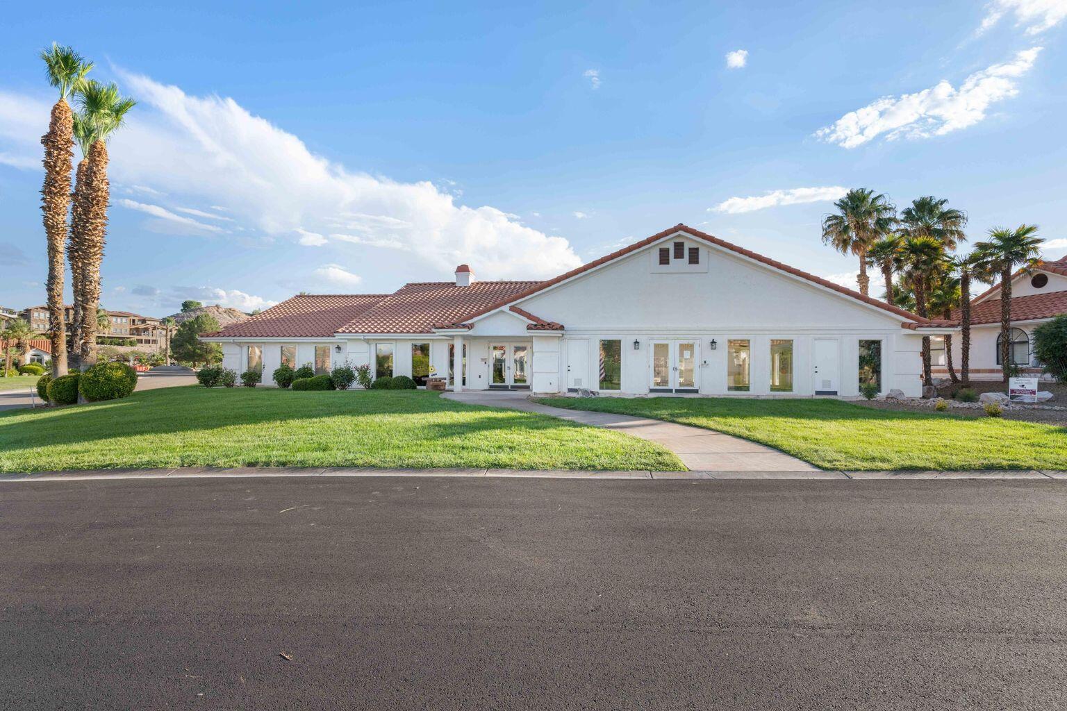 CRYSTAL LAKES TOWNHOMES - Residential