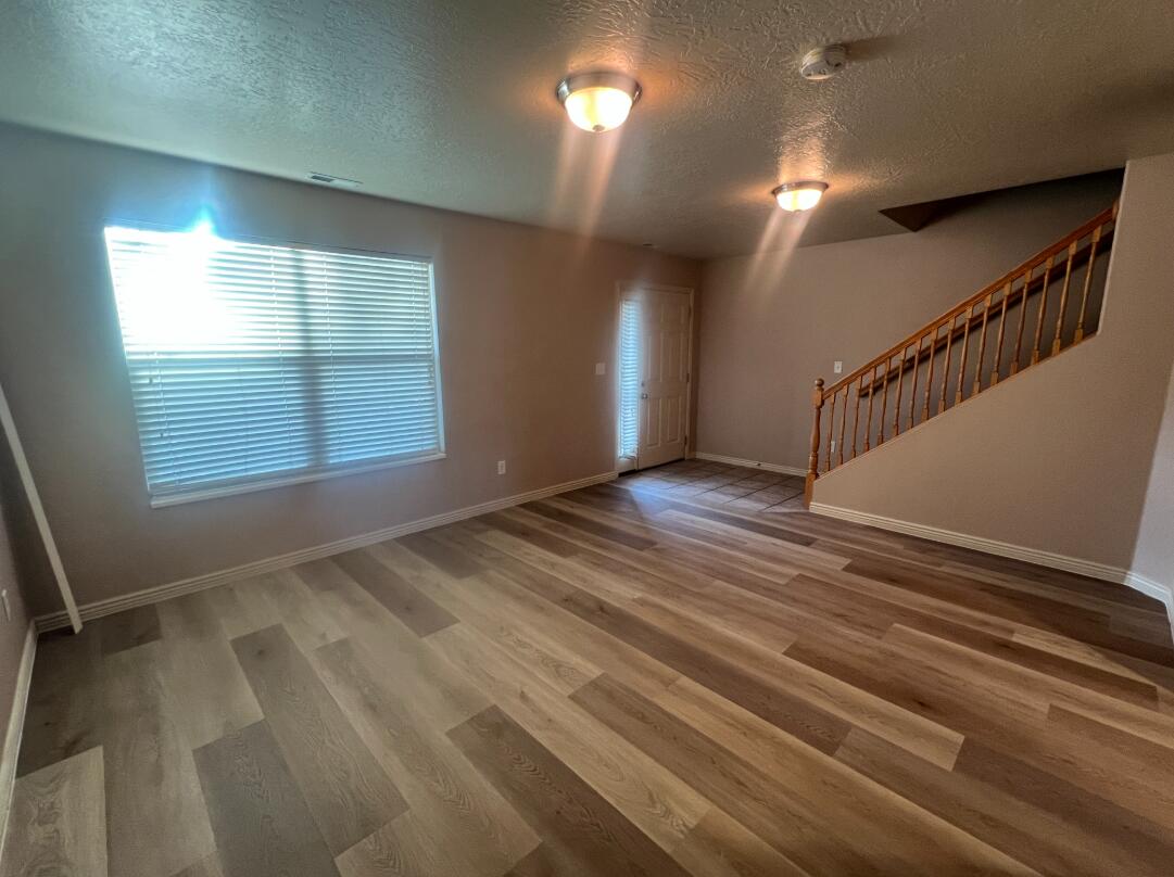 HIDDEN VALLEY TOWN HOMES - Residential