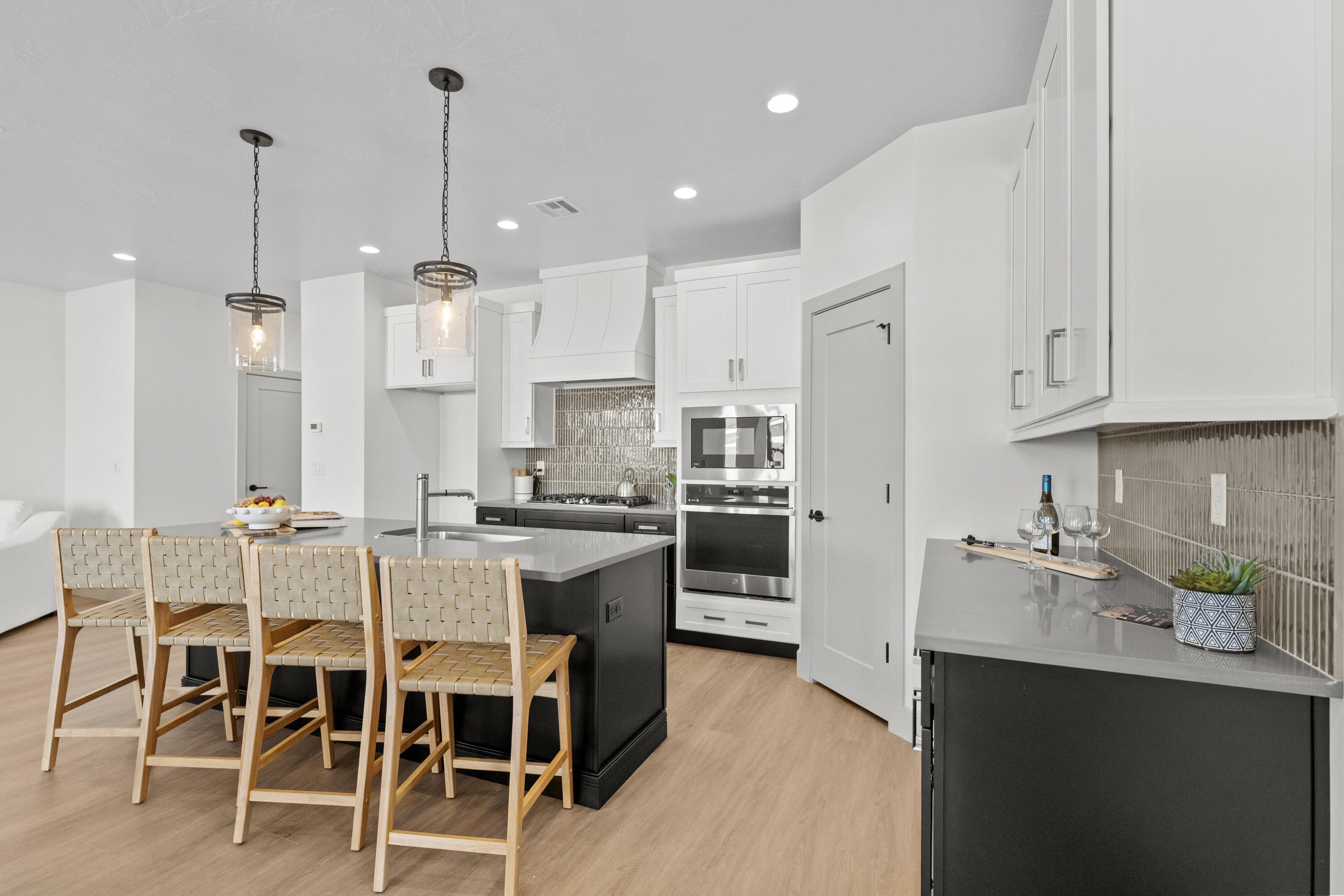 DESERT RIDGE ESTATES - Residential