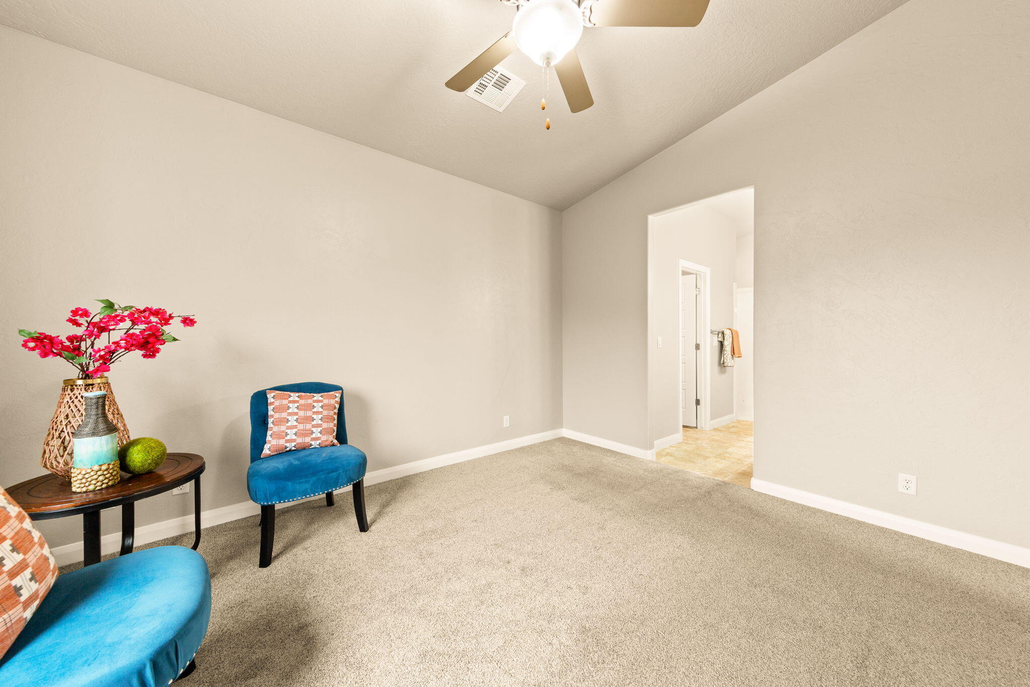 SUGAR PLUM IN THE FIELDS - Residential