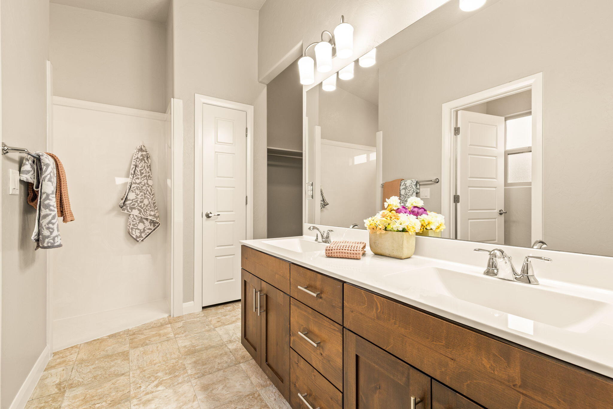 SUGAR PLUM IN THE FIELDS - Residential