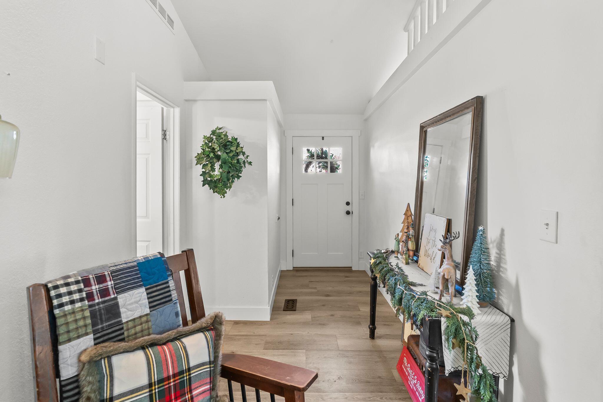 DIAMOND VALLEY ACRES - Residential