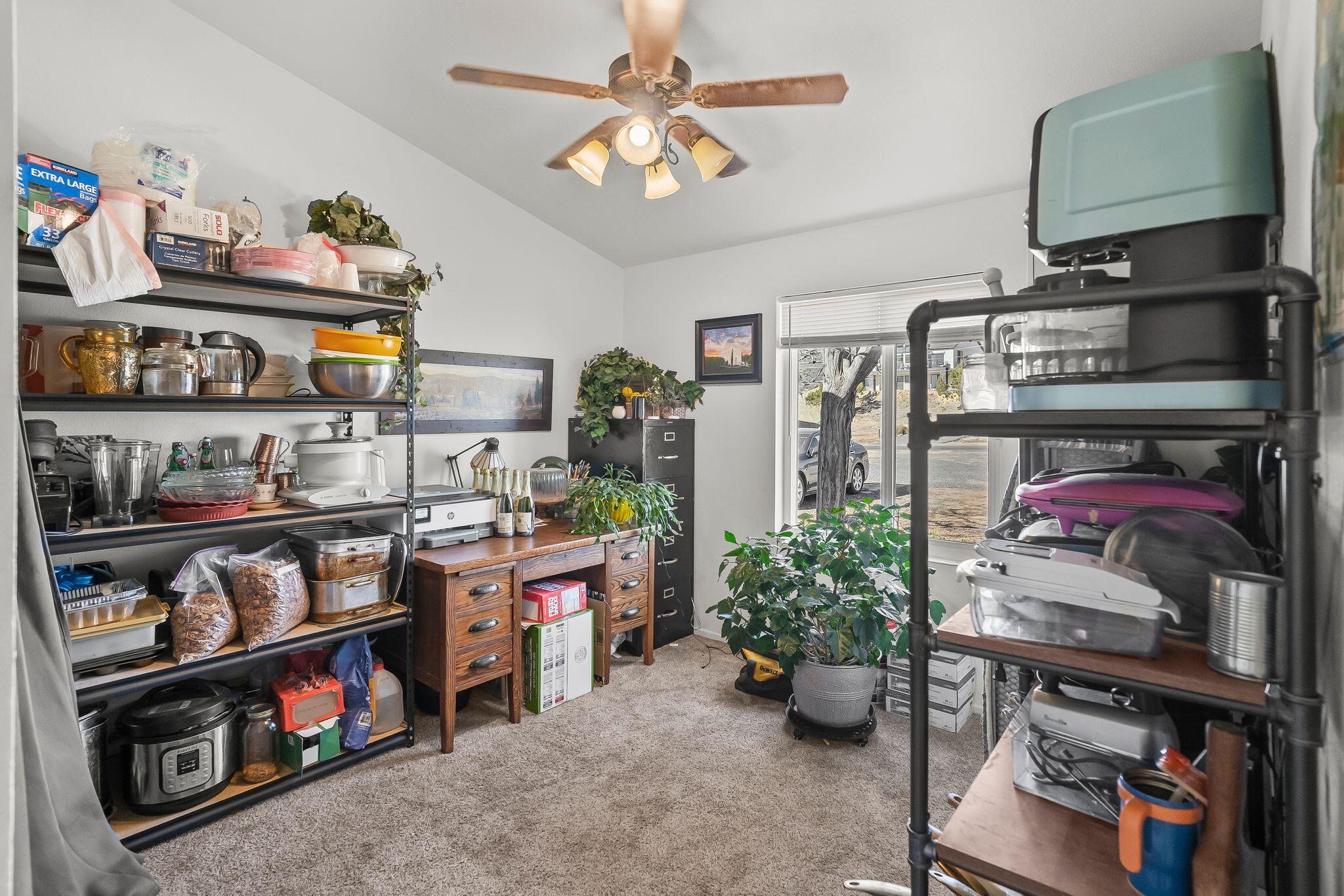 DIAMOND VALLEY ACRES - Residential