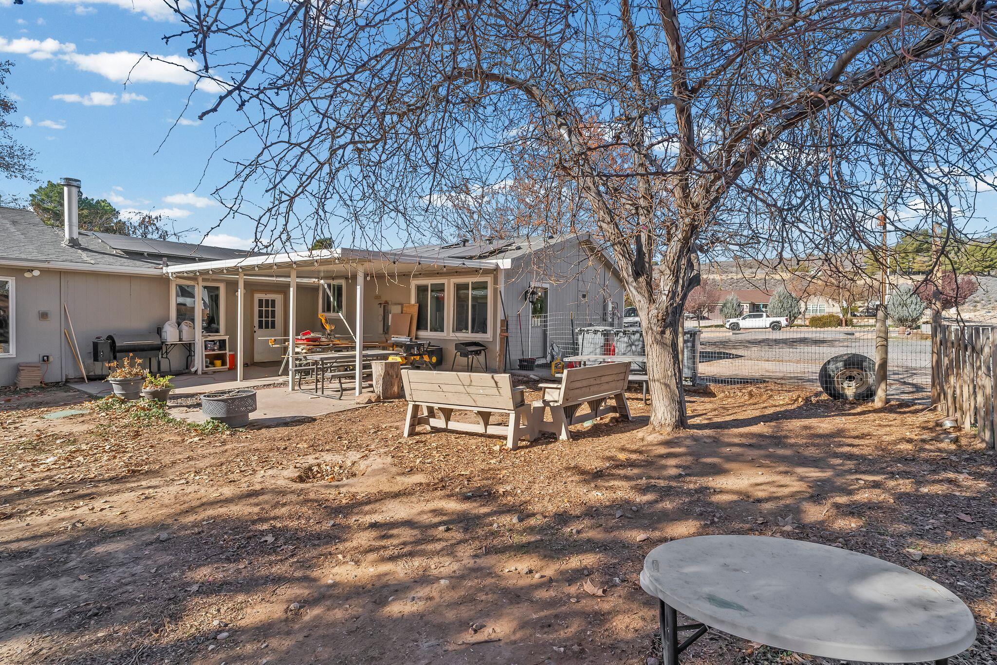 DIAMOND VALLEY ACRES - Residential