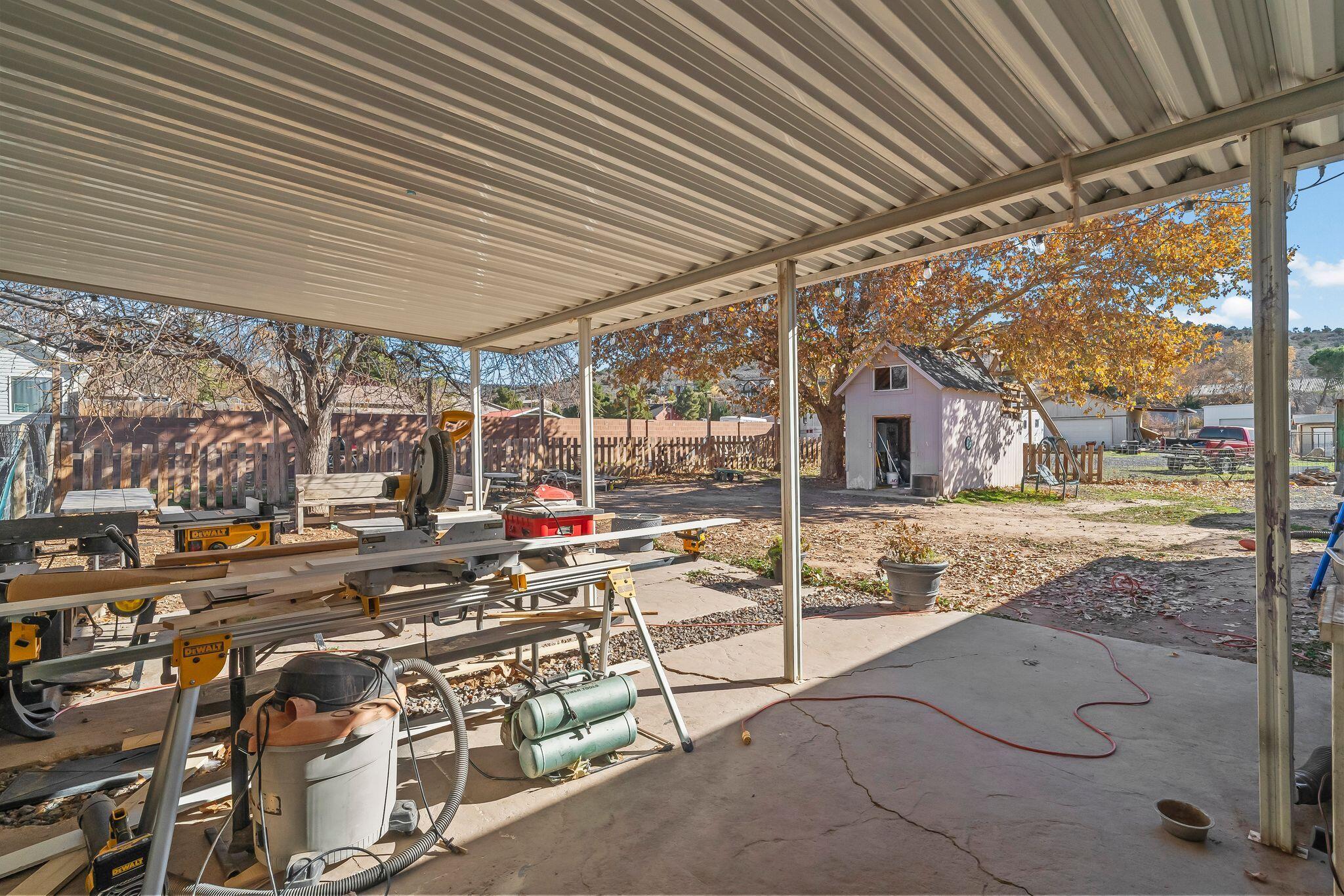 DIAMOND VALLEY ACRES - Residential