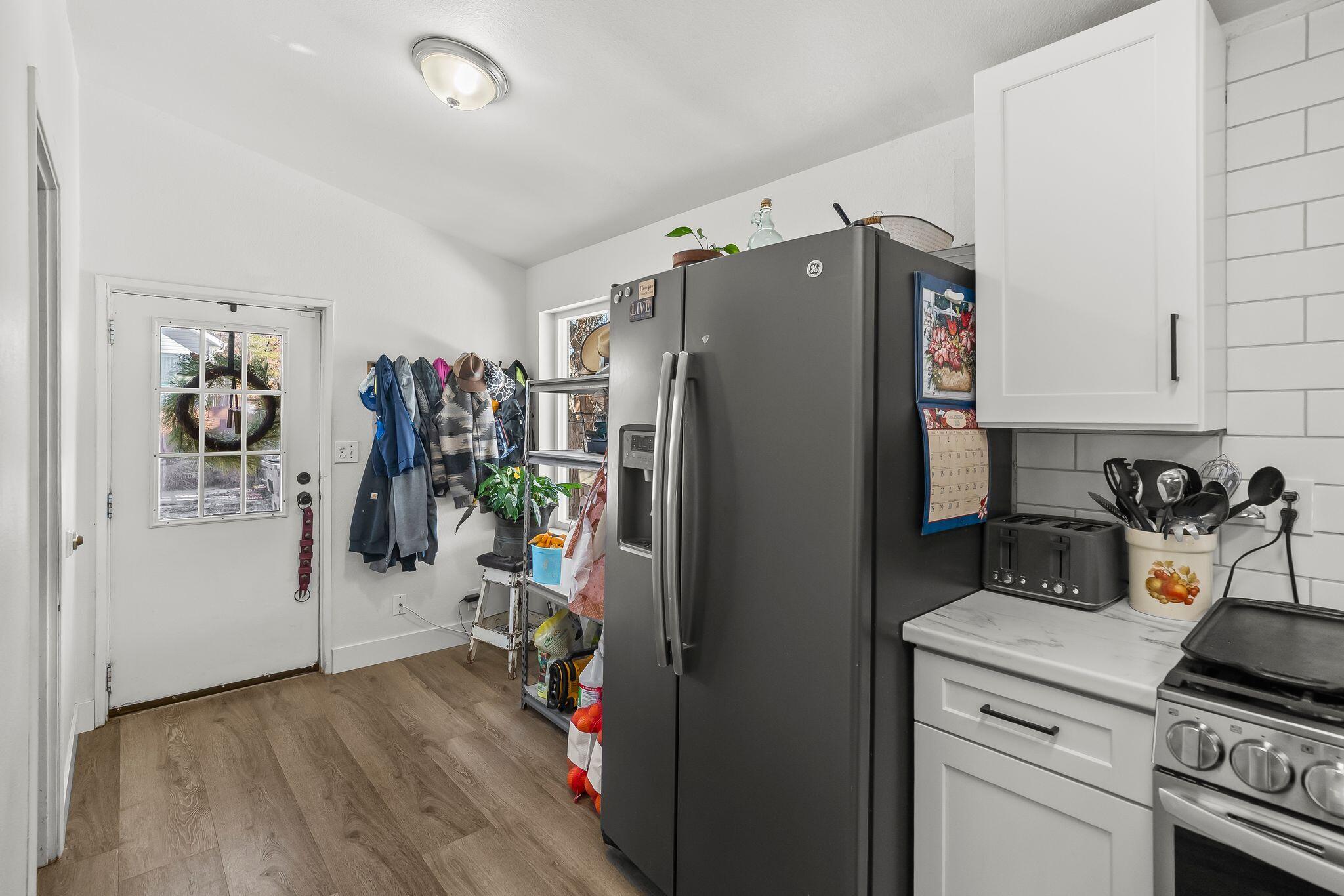 DIAMOND VALLEY ACRES - Residential